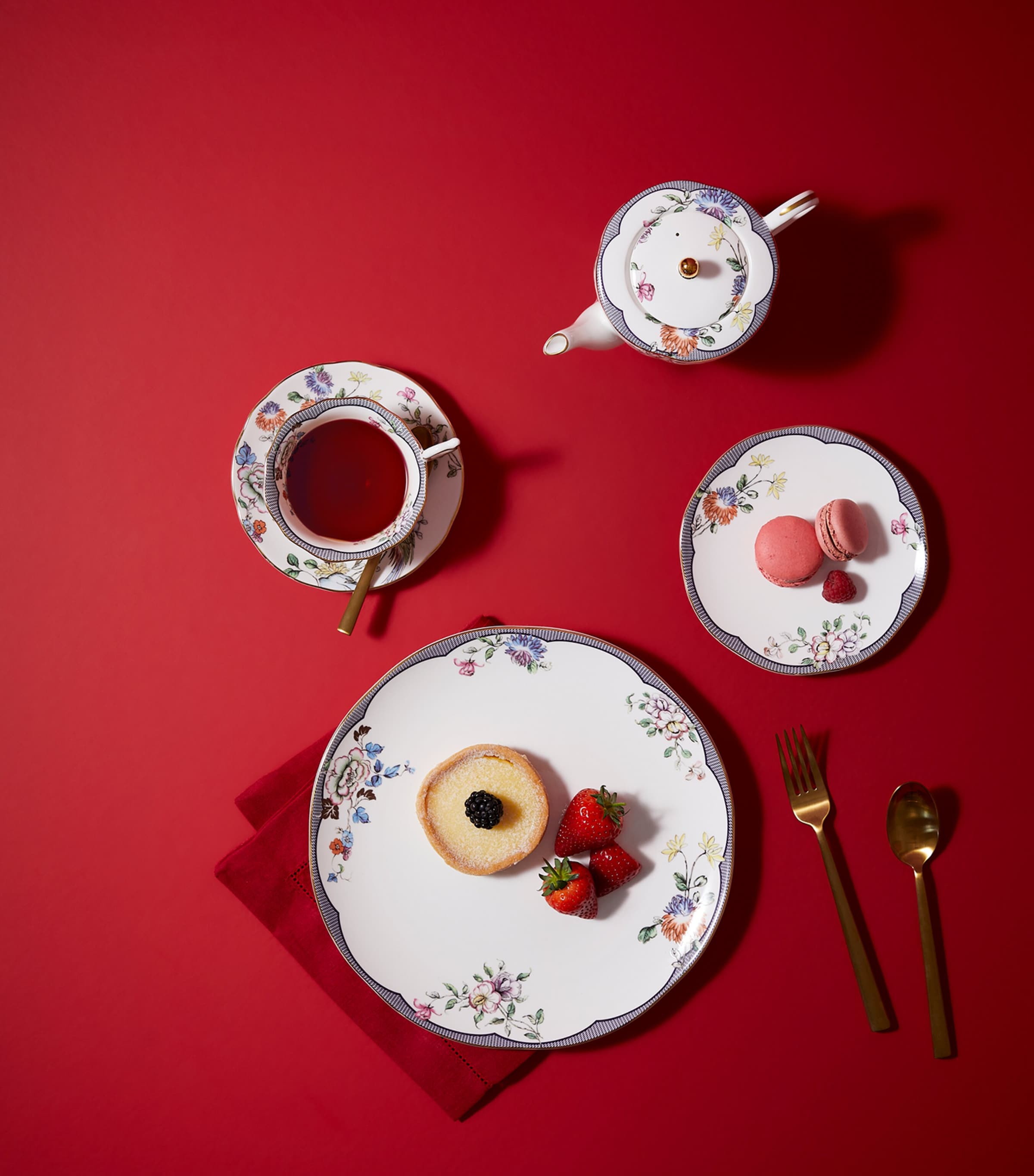 Wedgwood Fortune Teacup and Saucer (150ml) Image 2