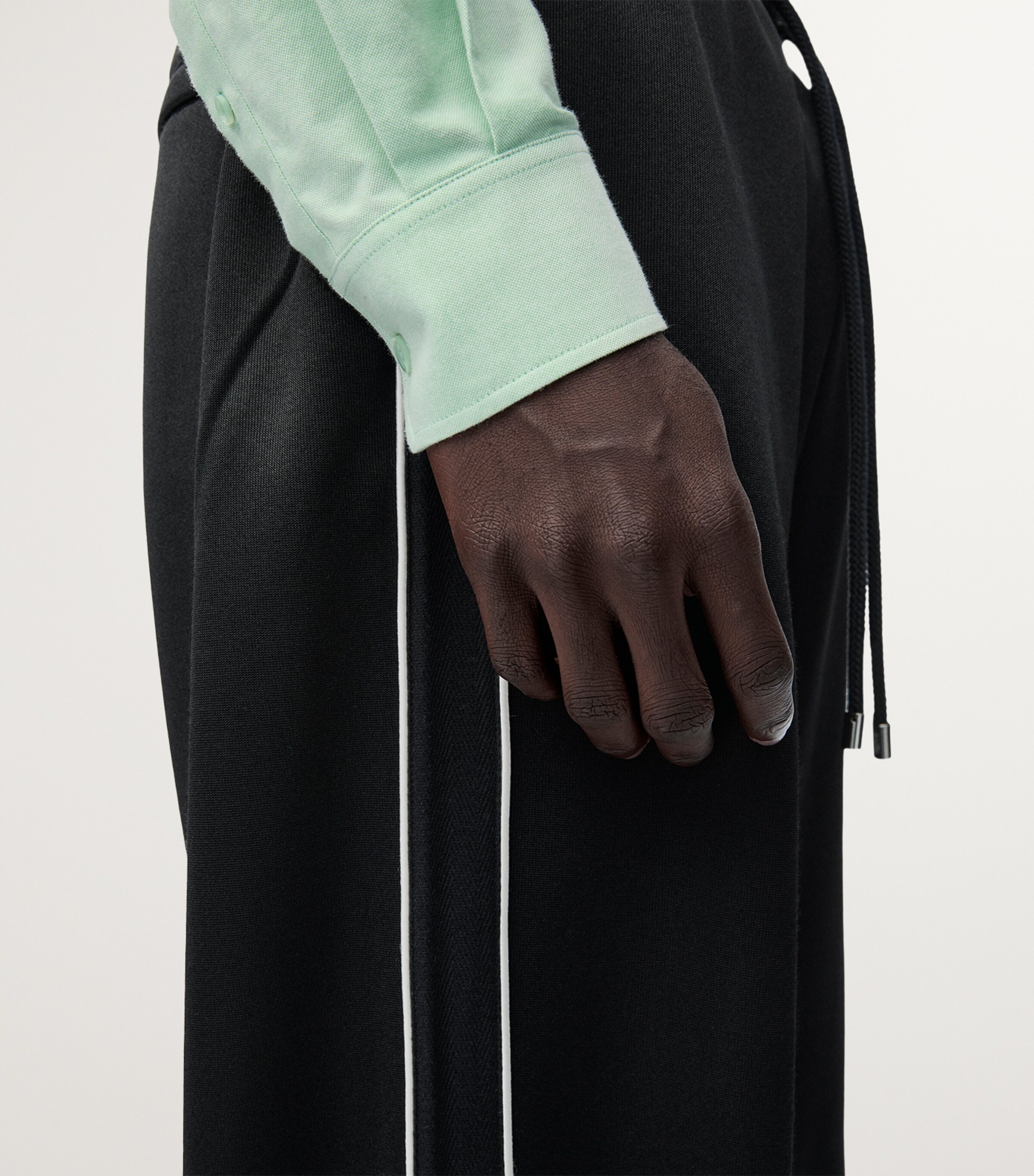 Monogram Track Pants BLACK Image 5