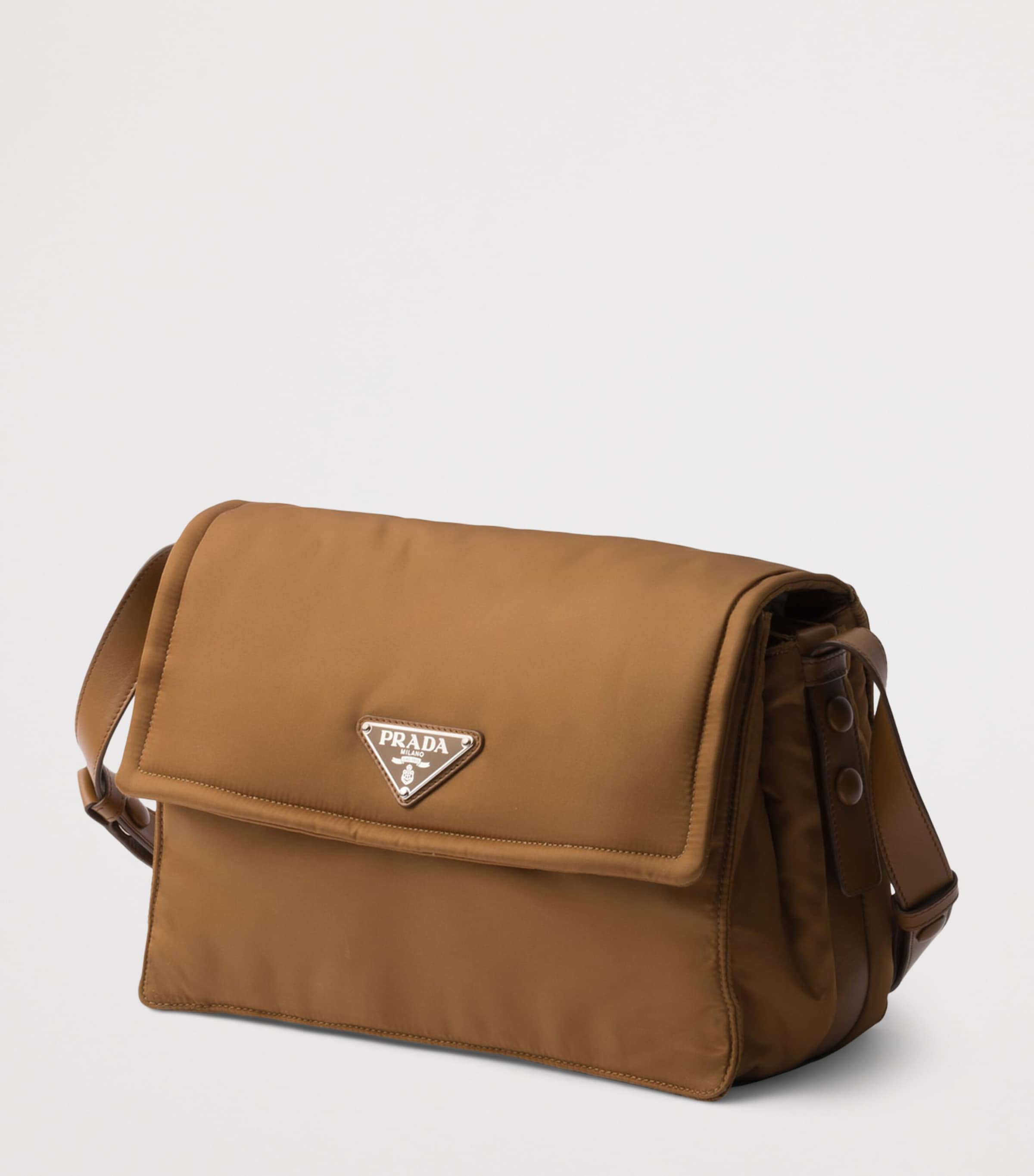 Medium Re-Nylon Traveler Cross-Body Bag F0134 Image 2