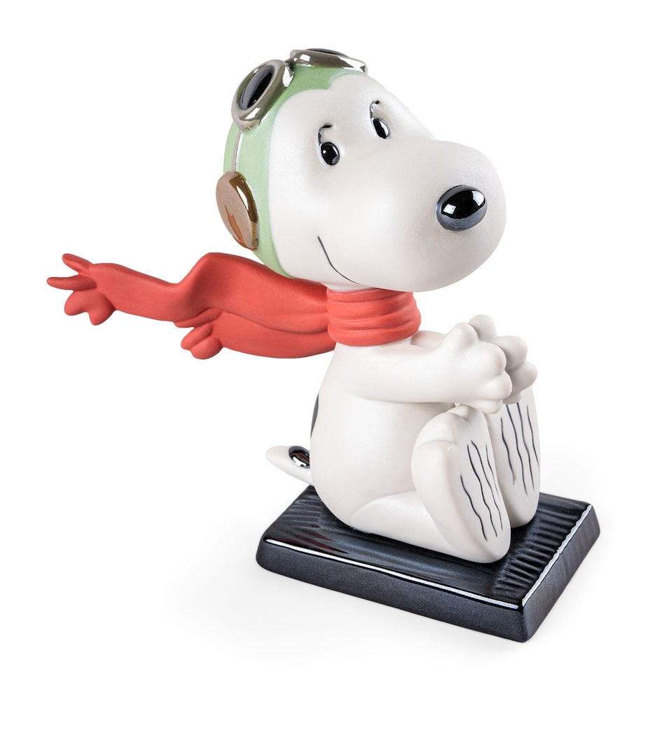 Lladró Porcelain Snoopy Flying Ace Figurine Image 2