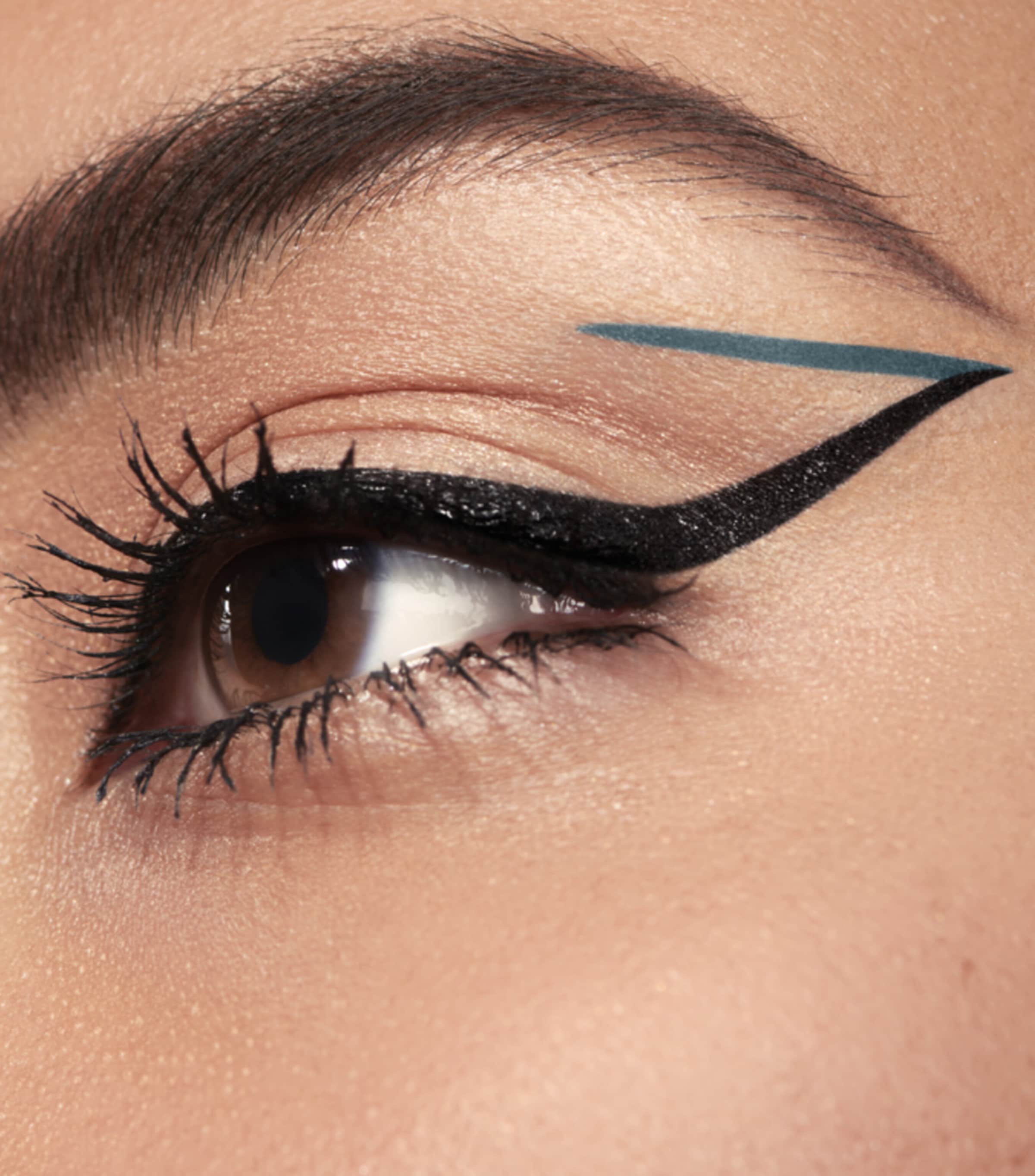 Lancôme Lash Idôle Waterproof Liquid Eyeliner Brown Image 4