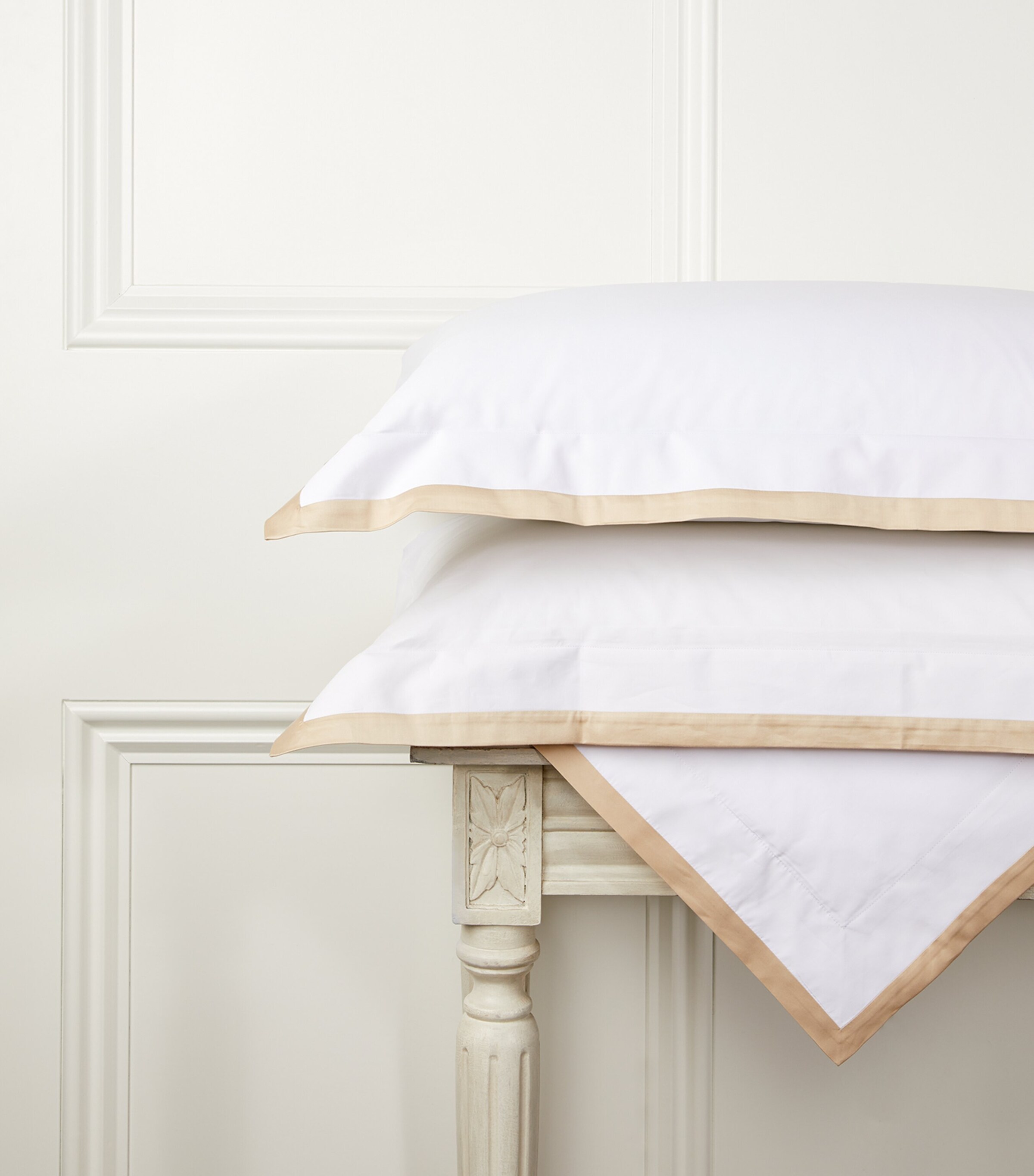 Celso De Lemos Hella Oxford Pillowcase (50cm x 75cm) | Bedding | Bed Linens & Sets | Pillow Cases | Designers | Celso De Lemos Celso De Lemos Hella Oxford Pillowcase (50cm x 75cm) | Bedding | Bed Linens & Sets | Pillow Cases | Designers | Celso De Lemos