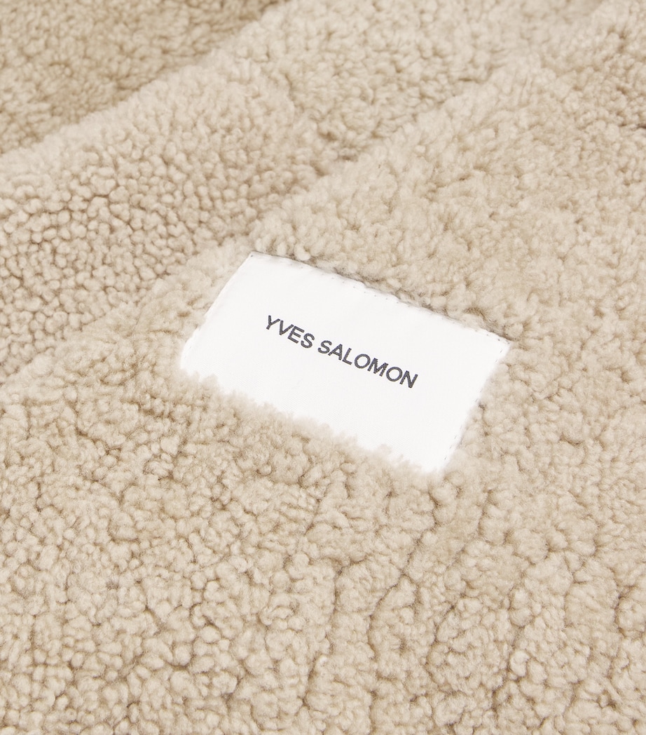 Curly Shearling-Suede Hooded Coat A2260 Image 5