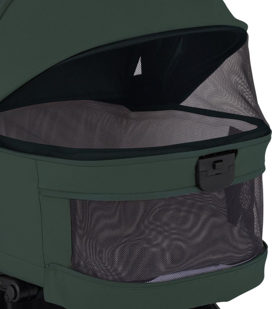 Silver Cross Nia Carrycot Conifer Image 7