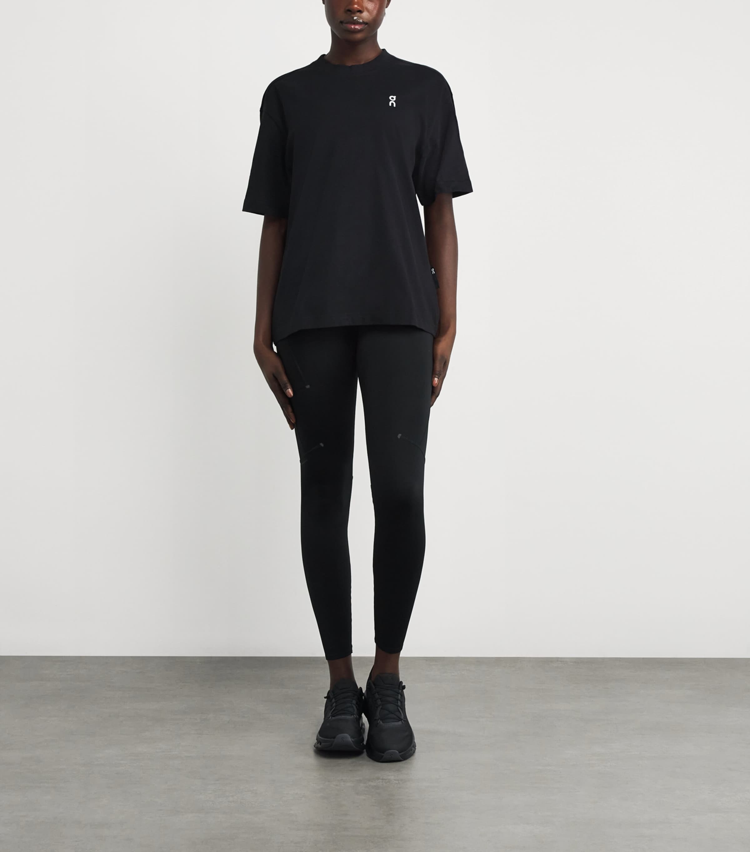 Organic Cotton Club Logo T-Shirt BLACK Image 2