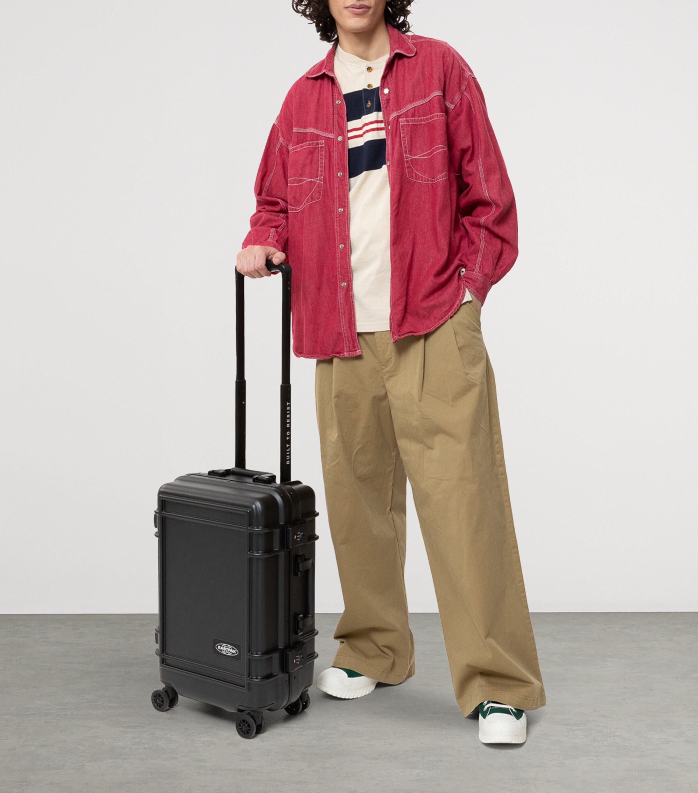 Eastpak Resist'r Cabin Suitcase (55cm) Black Image 9