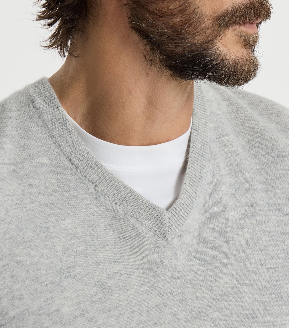 Brunello Cucinelli Mens Cashmere V-Neck Sweater Image 6