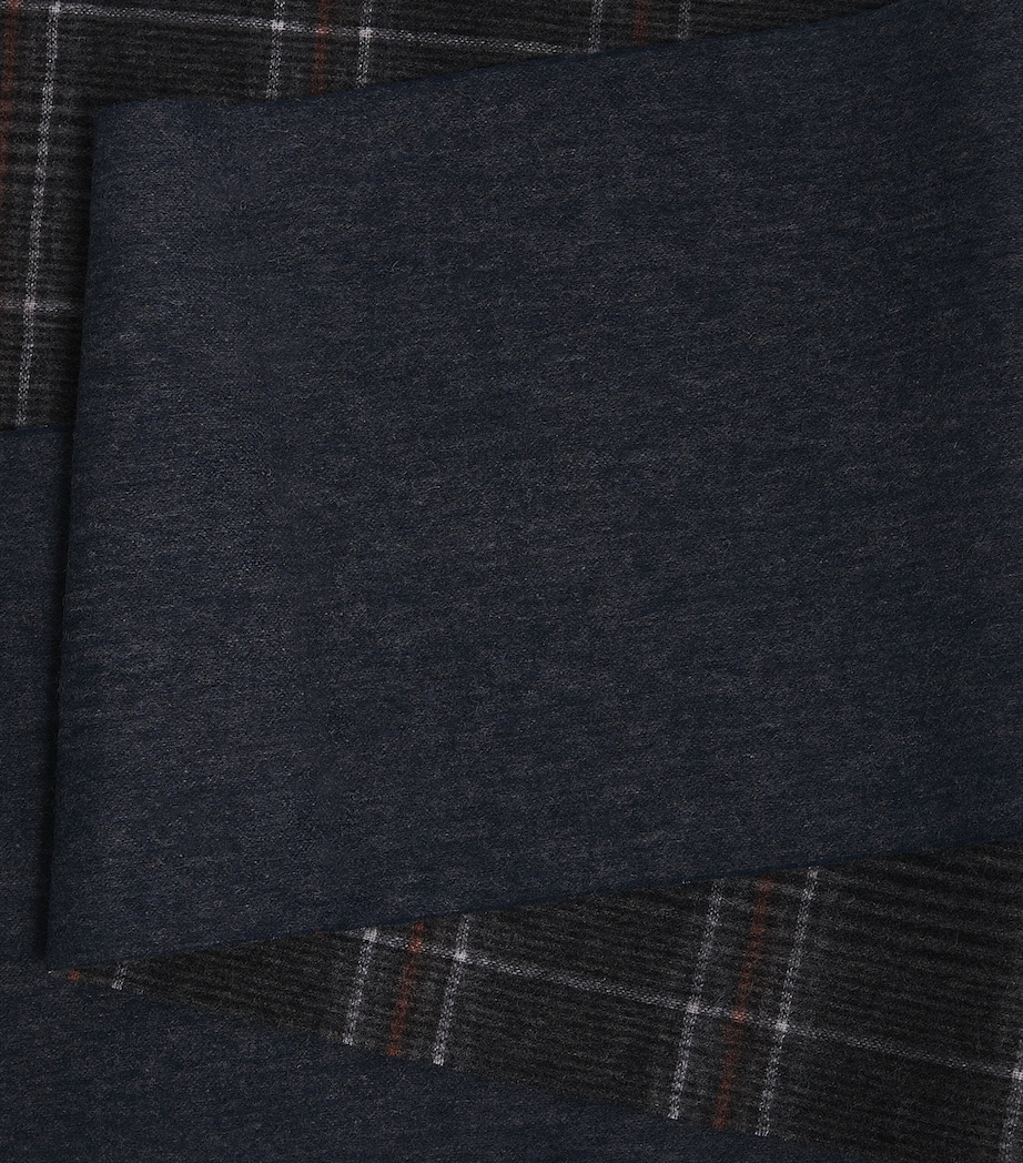 Wool Marsden Reversible Scarf GREY/NAVY Image 4