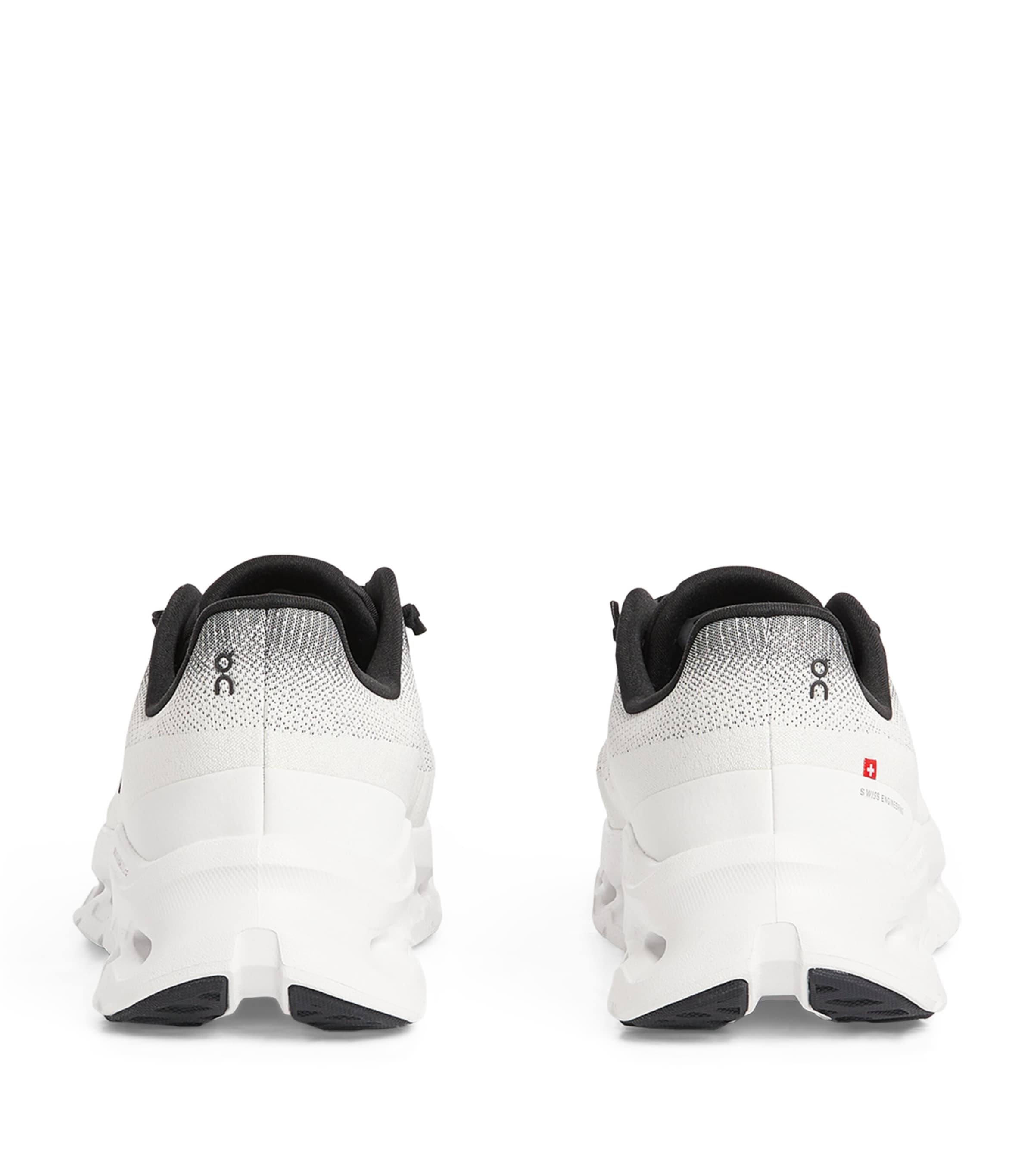 On Mens Cloudtilt Trainers Black | Ivory Image 3