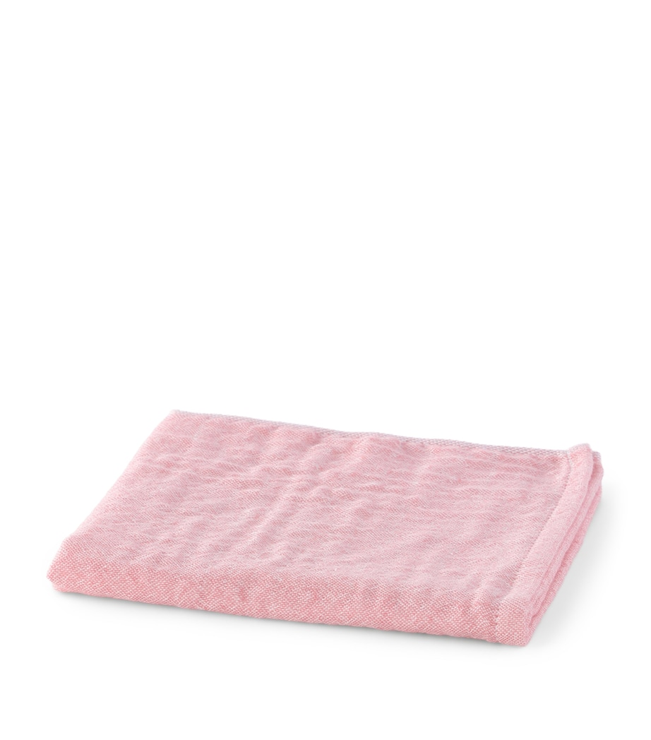 Marshmallow Gauze Bath Towel (70cm x 140cm) PINK Image 1