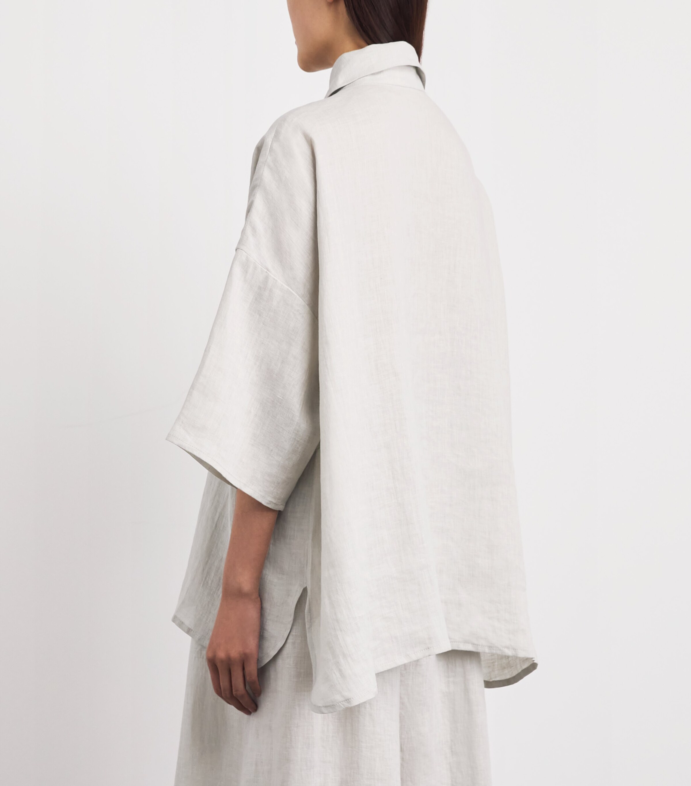 Eskandar Womens Linen Relaxed Shirt Silvertint Image 5