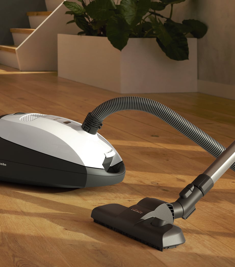 Classic C1 Flex Vacuum Cleaner WHITE Image 6