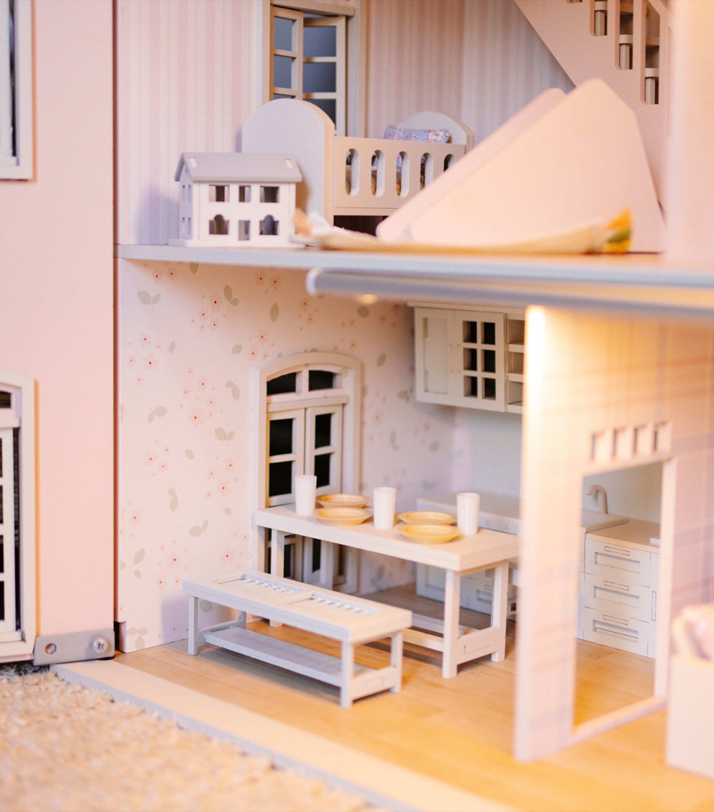 Cute dollhouse discount