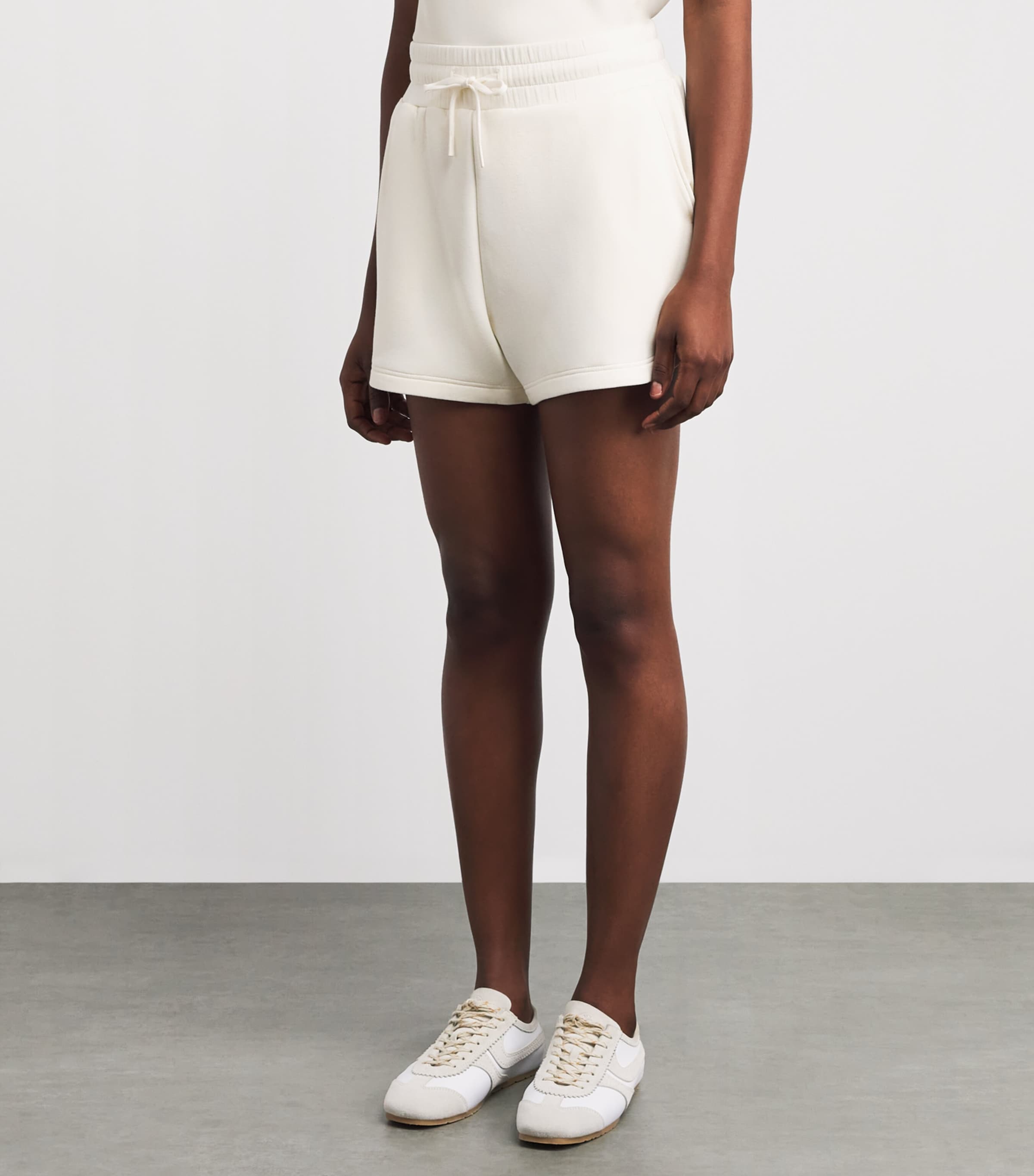 Varley Womens Coulter Shorts Pristine Image 4