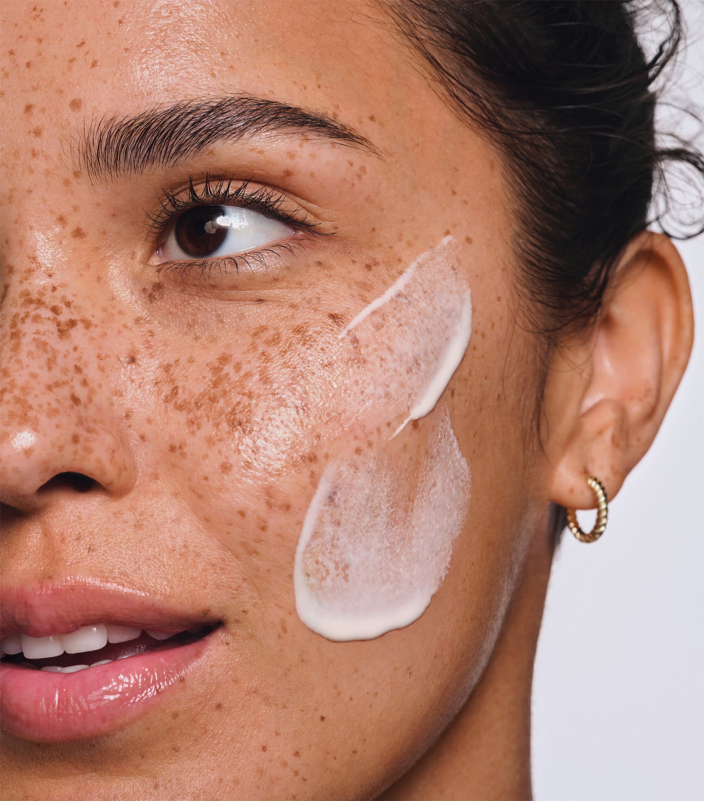 Resist Youth Extending Daily Fluid SPF 50 (60ml) NO COLOUR Image 3