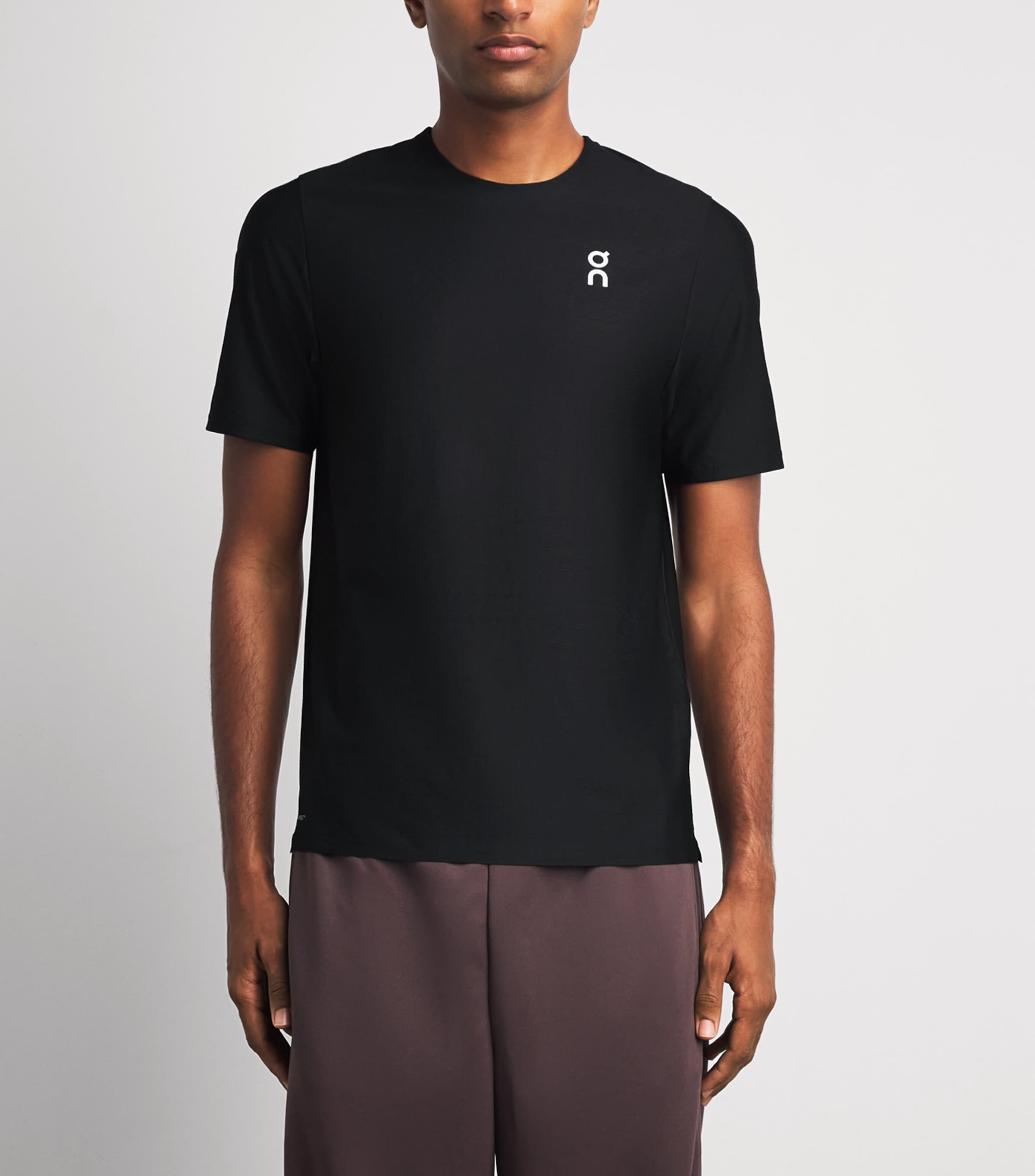 On Mens Court T-Shirt Black Image 4