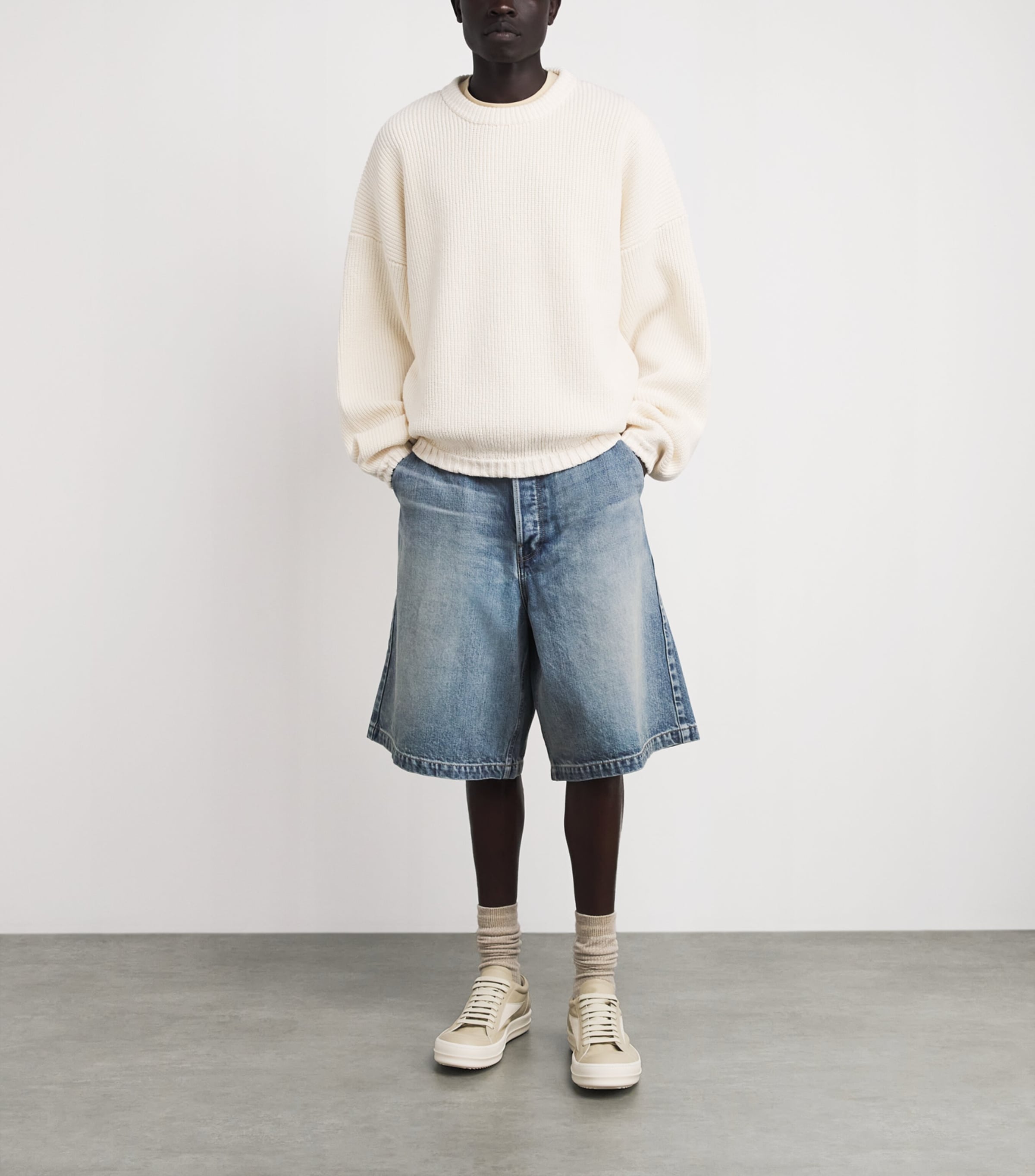 Fear Of God Mens Denim Utility Shorts Medium Indigo Image 2