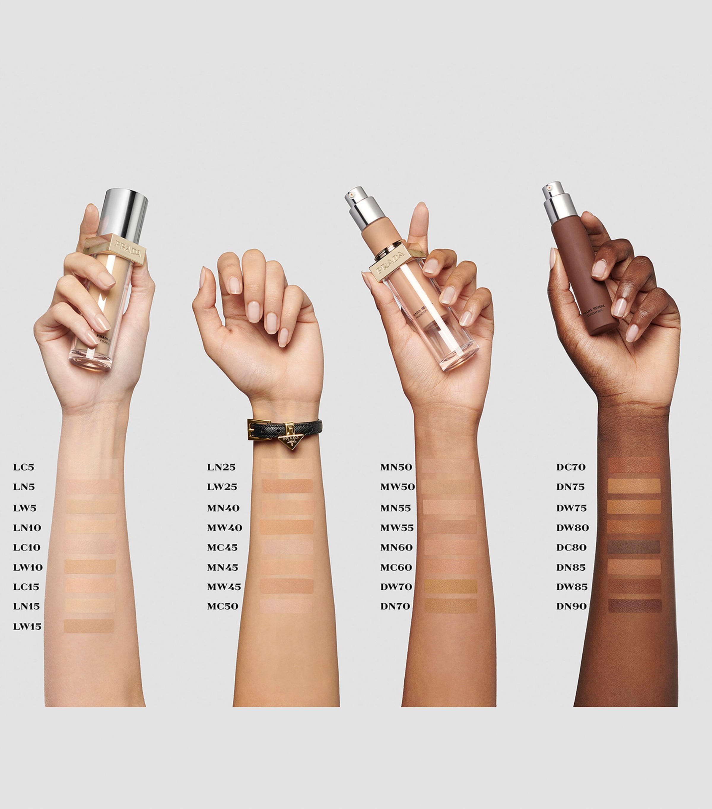 Reveal Skin Optimising Foundation DN70 Image 3