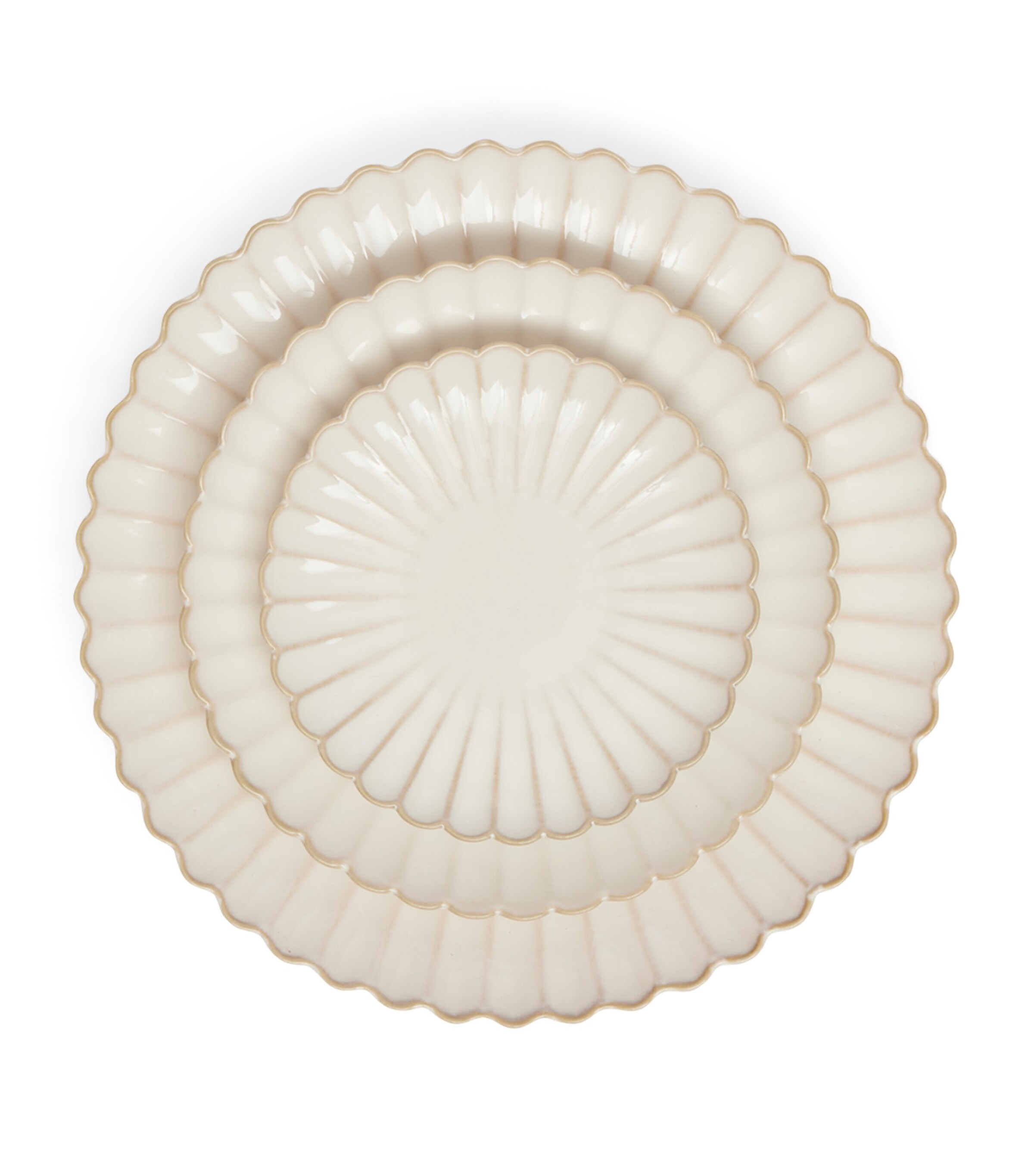 Set of 4 Shell Dinner Plates (26cm) CREAM Image 3