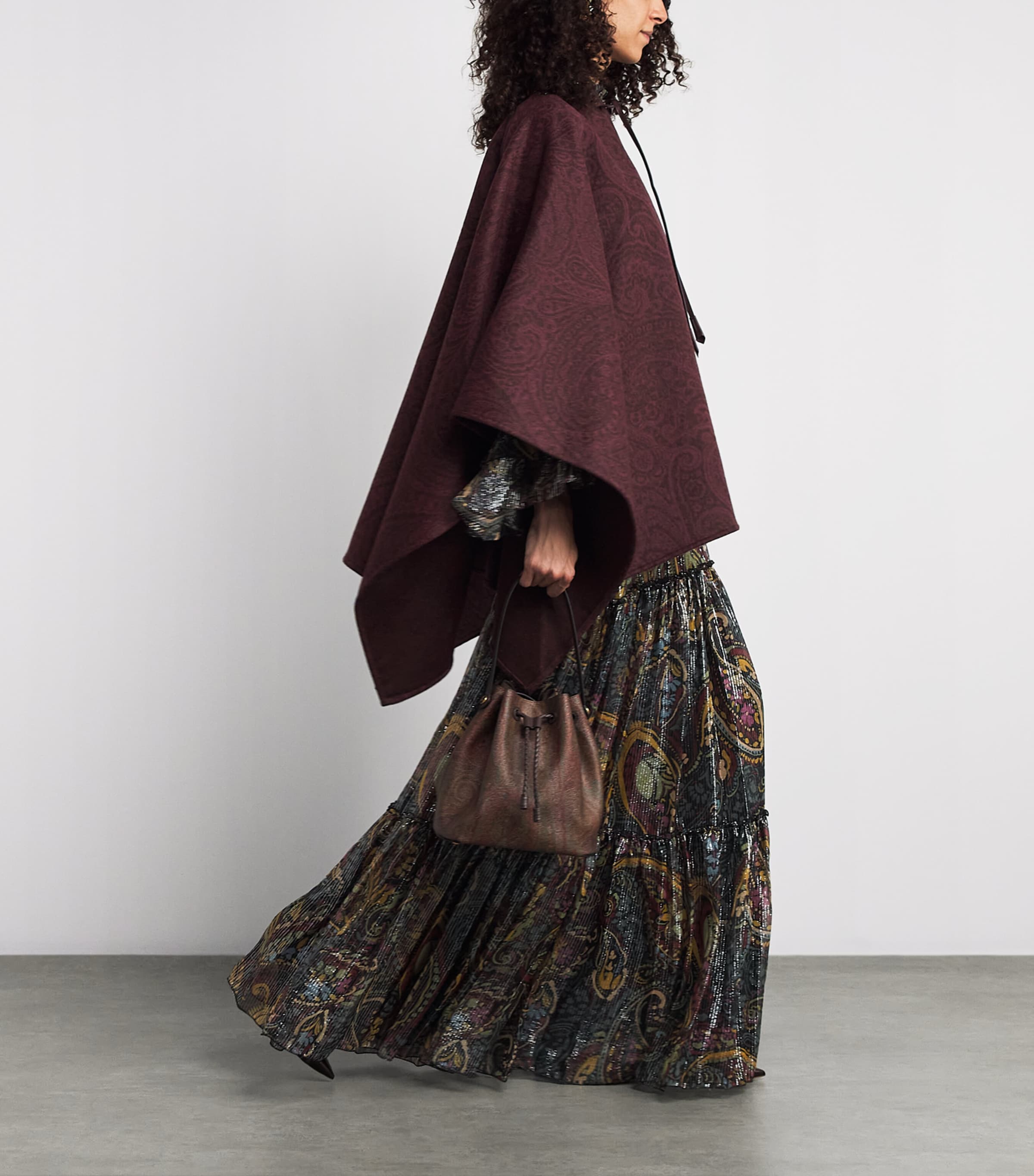Etro Womens Wool-Blend Paisley V-Neck Cape Burgundy Image 6