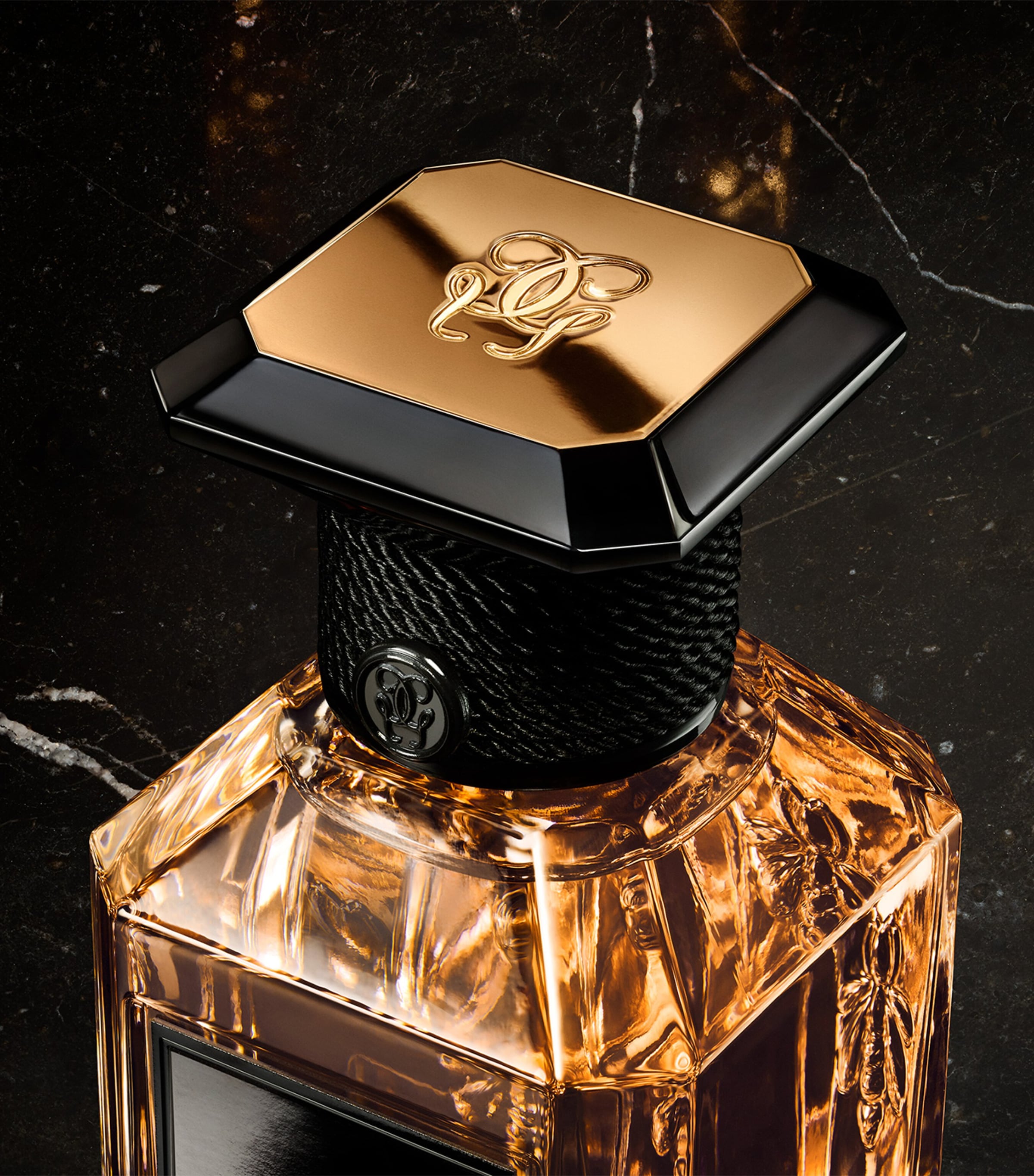 Scented hand & body lotions ⋅ NÉROLI OUTRENOIR ⋅ GUERLAIN