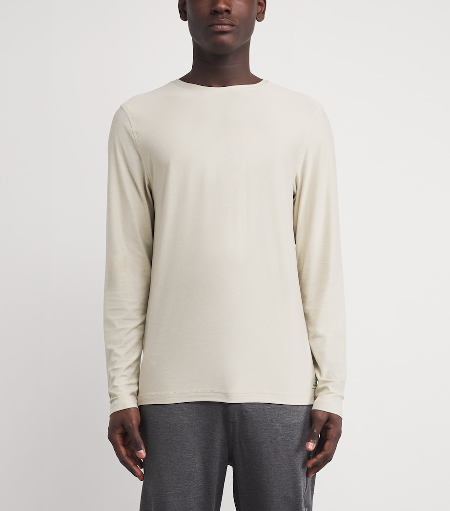 Strato Tech T-Shirt HMR-MUSHROOM HEATHER Image 3