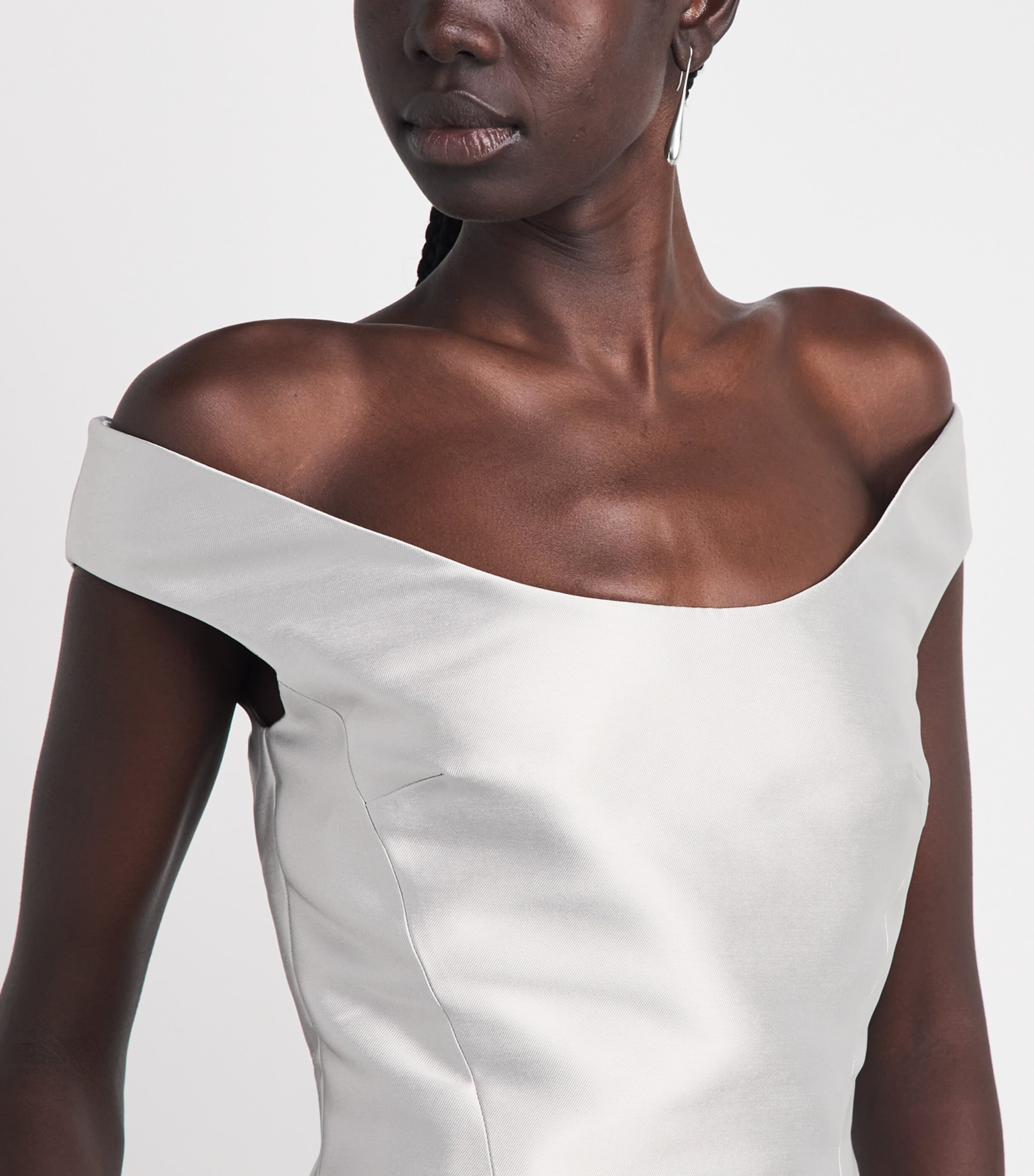 Solace London Womens Off-The-Shoulder Pieta Gown Platinum Image 5