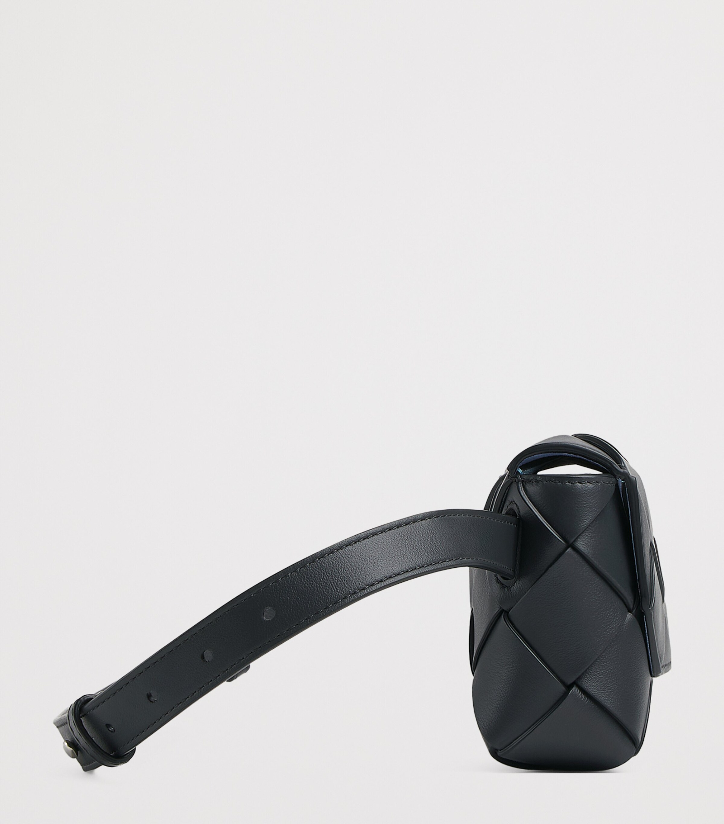Bottega Veneta Leather Intreccio Diago Belt Bag Image 5