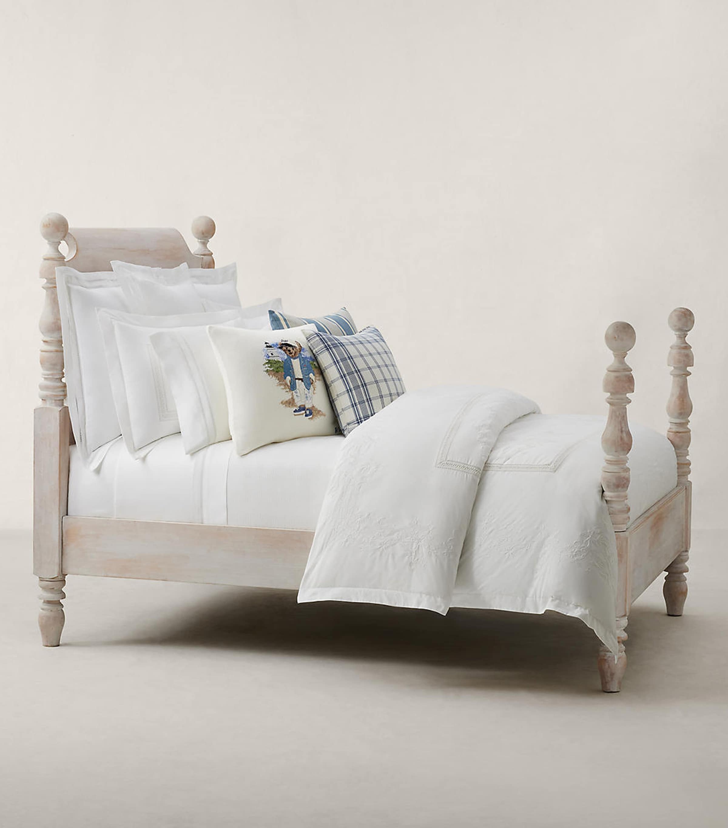 Ralph Lauren Home Meadow Lane Square Oxford Pillowcase (65cm x 65cm) White Image 2