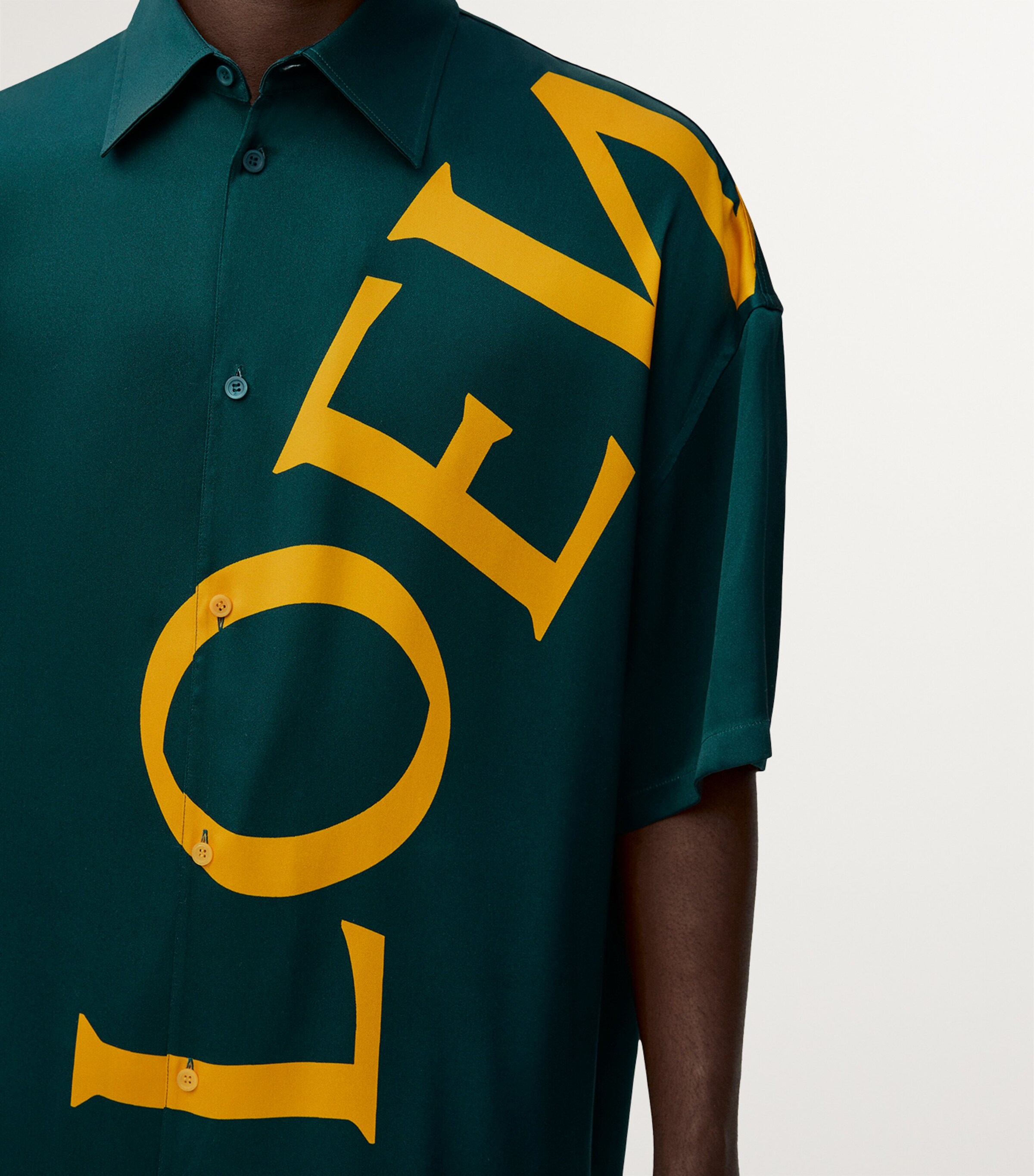 LOEWE Mens Short-Sleeve Logo Shirt Green/yellow Image 5