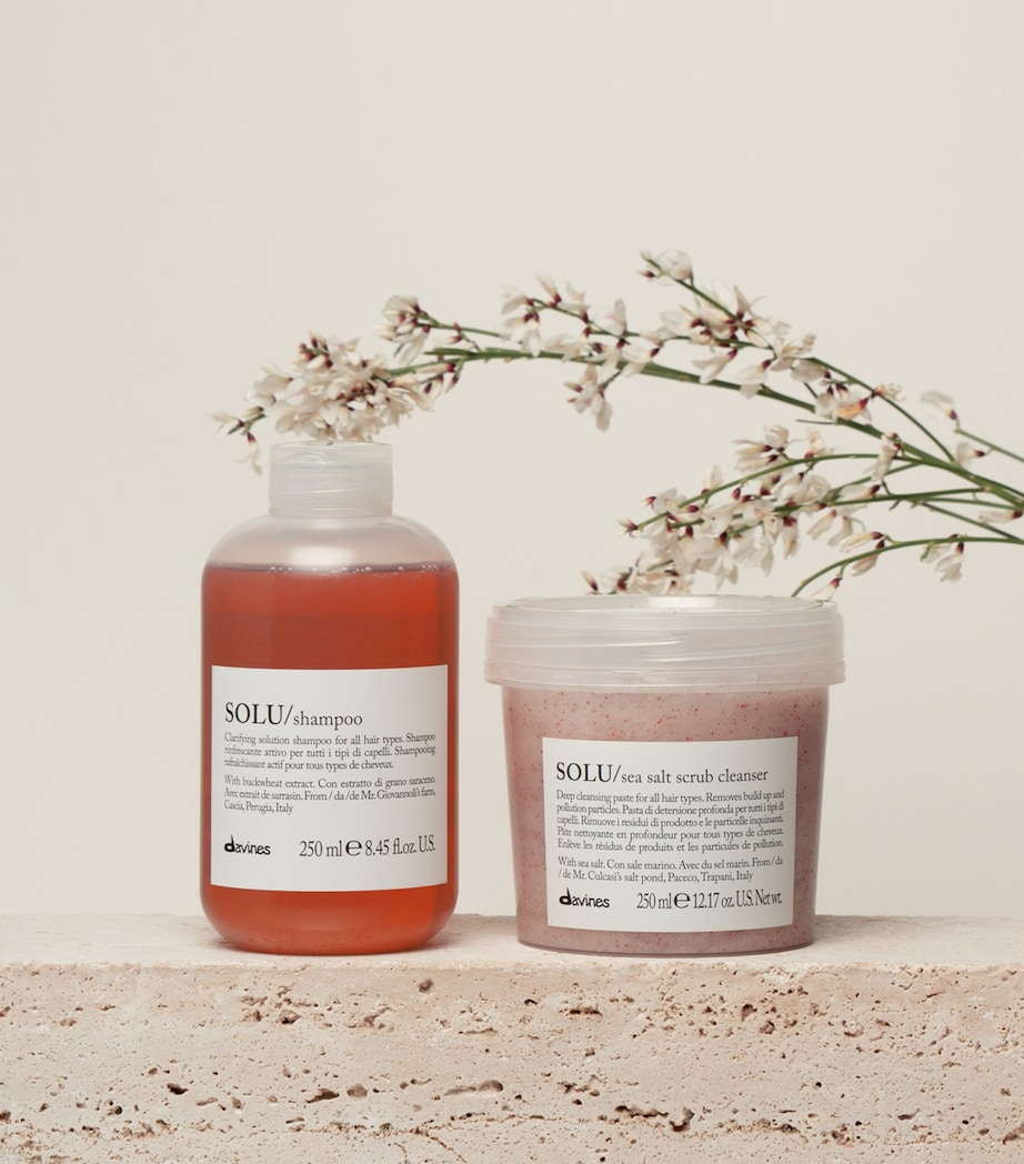 Solu Scrub Shampoo (250ml) NO COLOUR Image 3