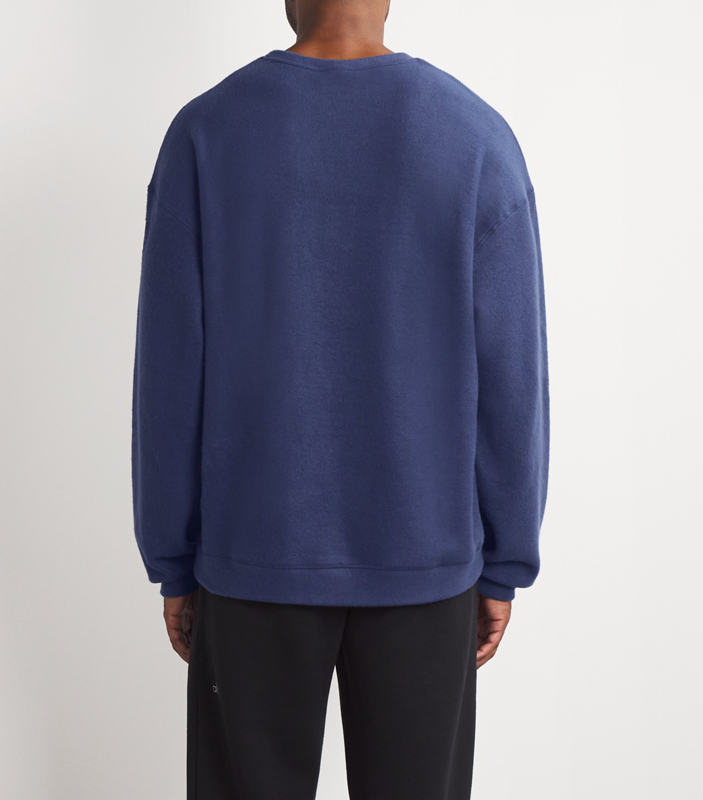 Alo Yoga Mens Triumph Restore Sweatshirt Navy Image 4