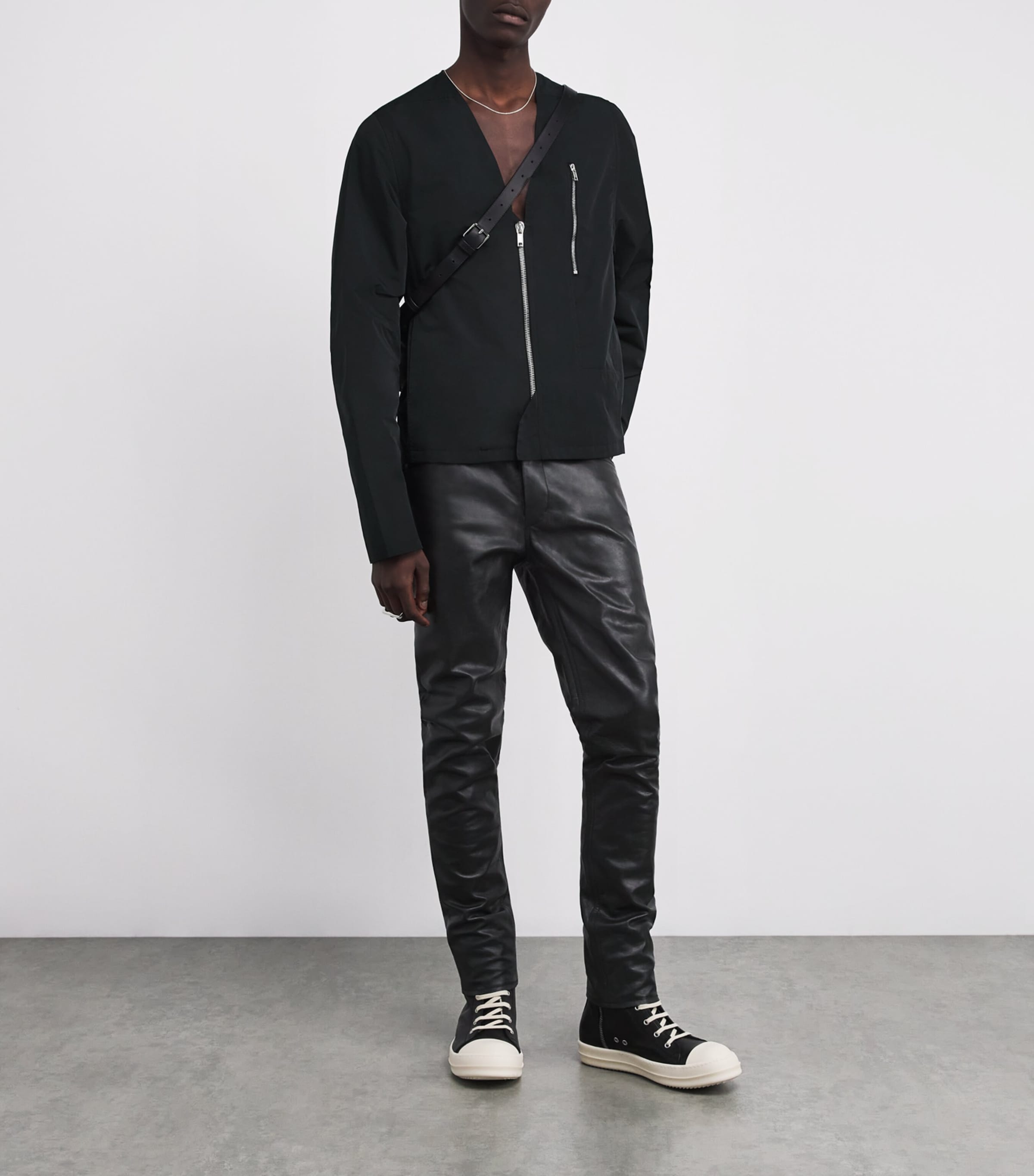 V-Neck Safety Bomber Jacket 09/BLACK Image 2