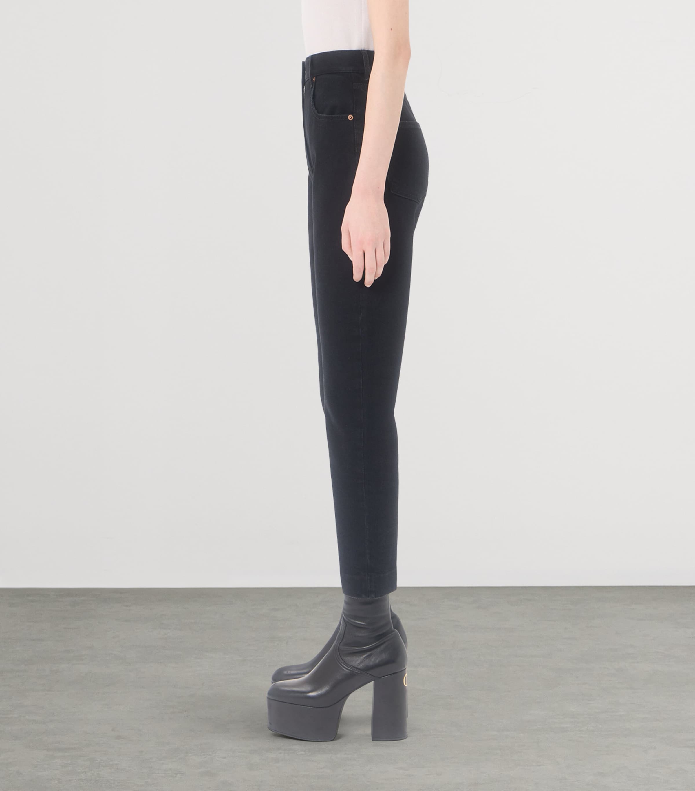Valentino Womens Stretch-Denim Cropped Straight Jeans Image 4