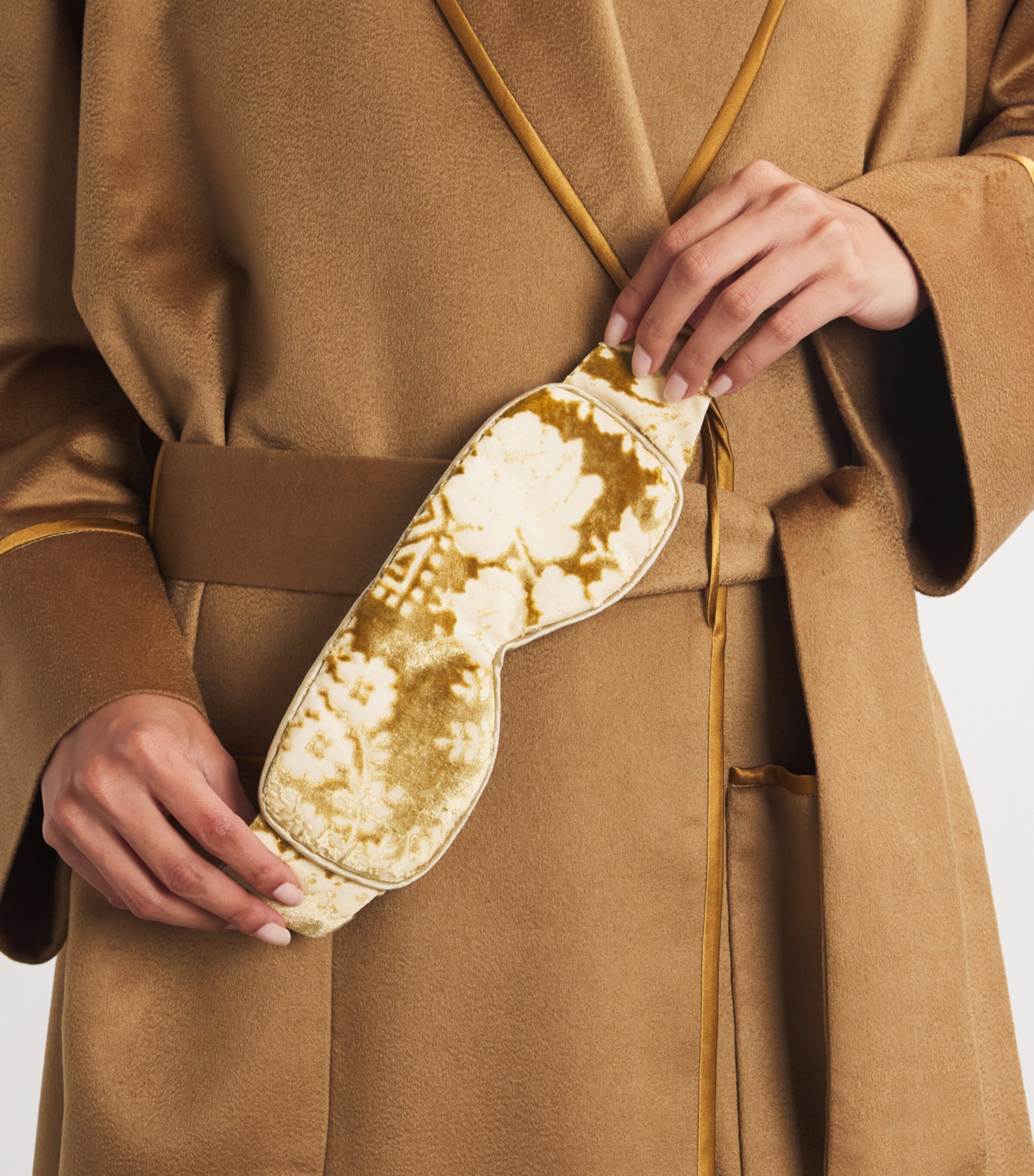 Silk Floral Eye Mask GOLD & IVORY Image 3