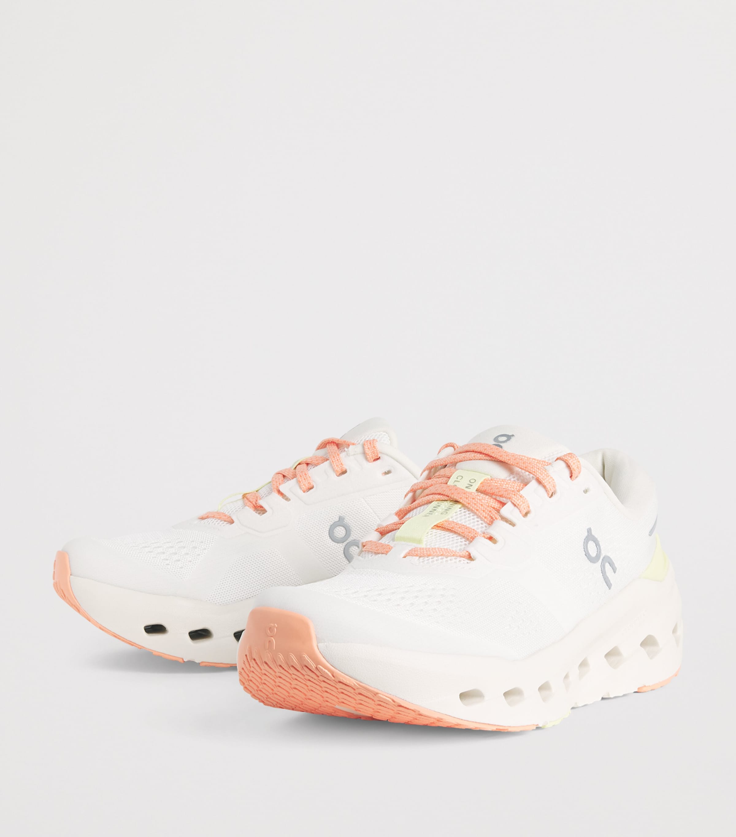 On Womens Cloudrunner 3 Trainers Ivory/dew Image 3