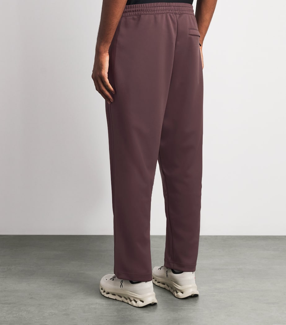 On Mens Courtside Sweatpants Mulberry Image 5