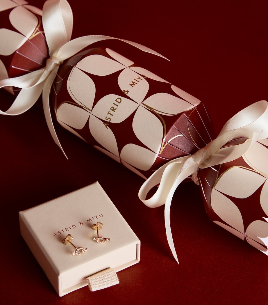 Crescent Moon Stud Earrings Cracker GOLD Image 3