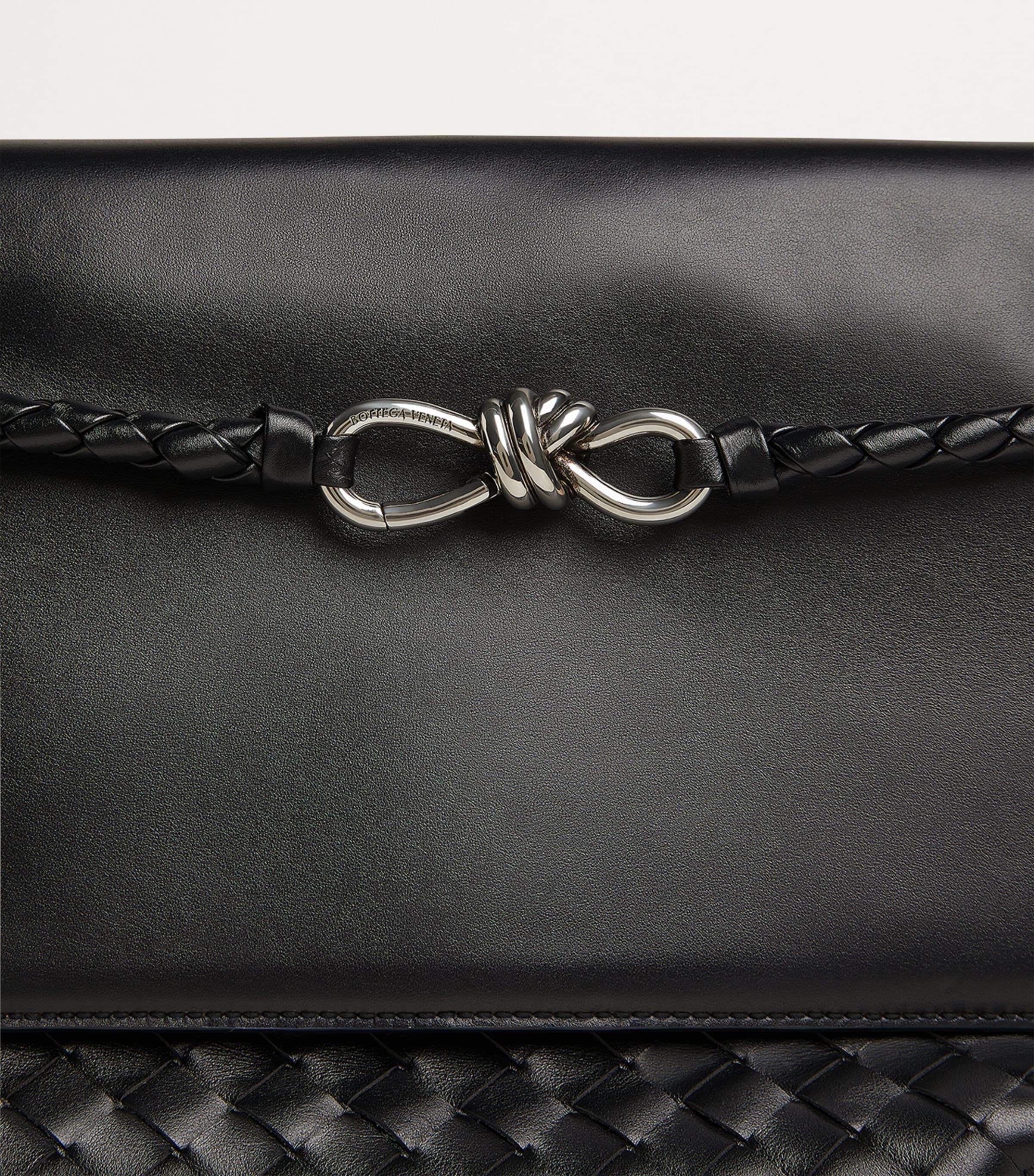 Medium Calfskin Andiamo Messenger Bag 1208 Image 9