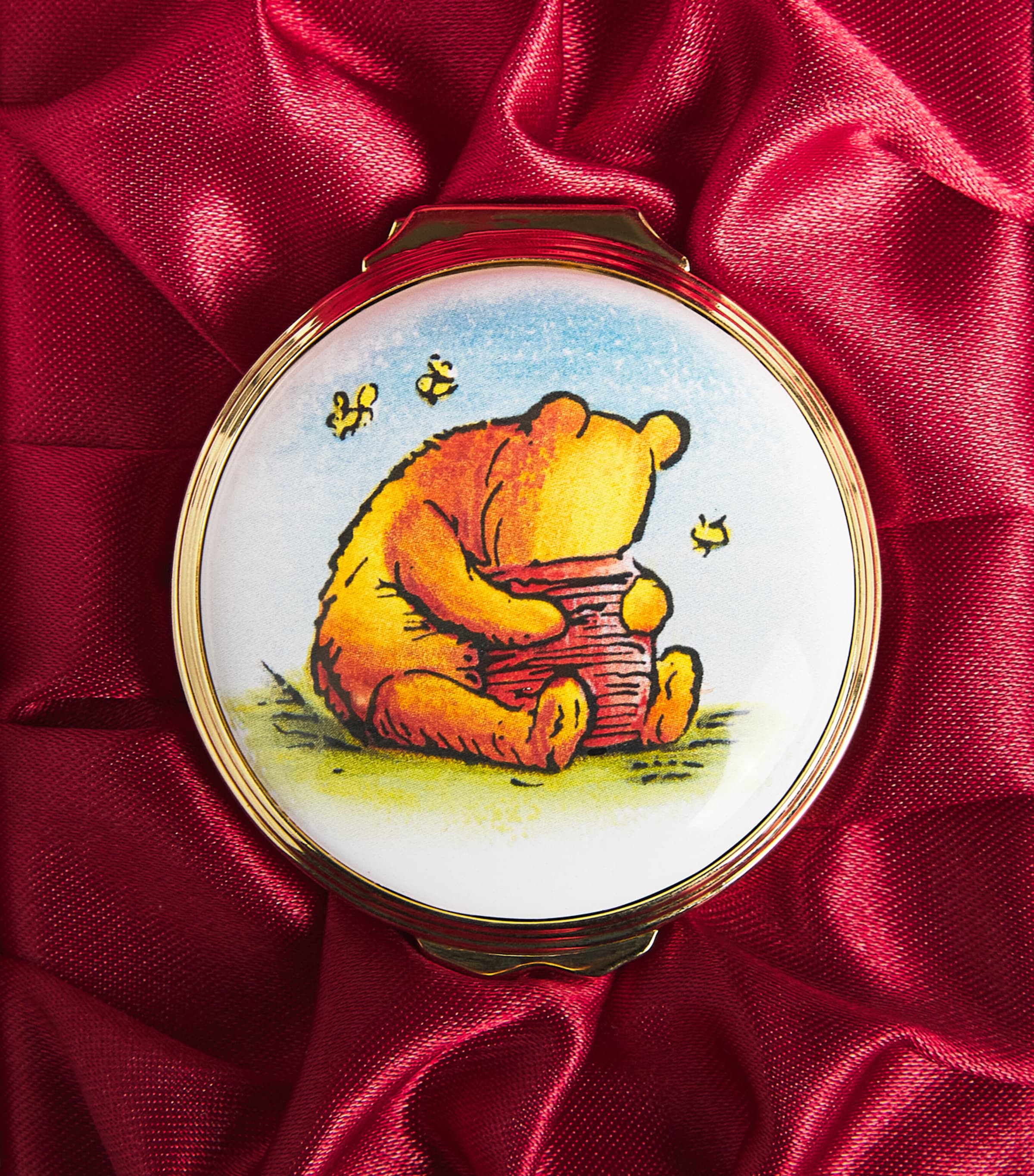 Halcyon Days Enamel Winnie the Pooh Box Image 4