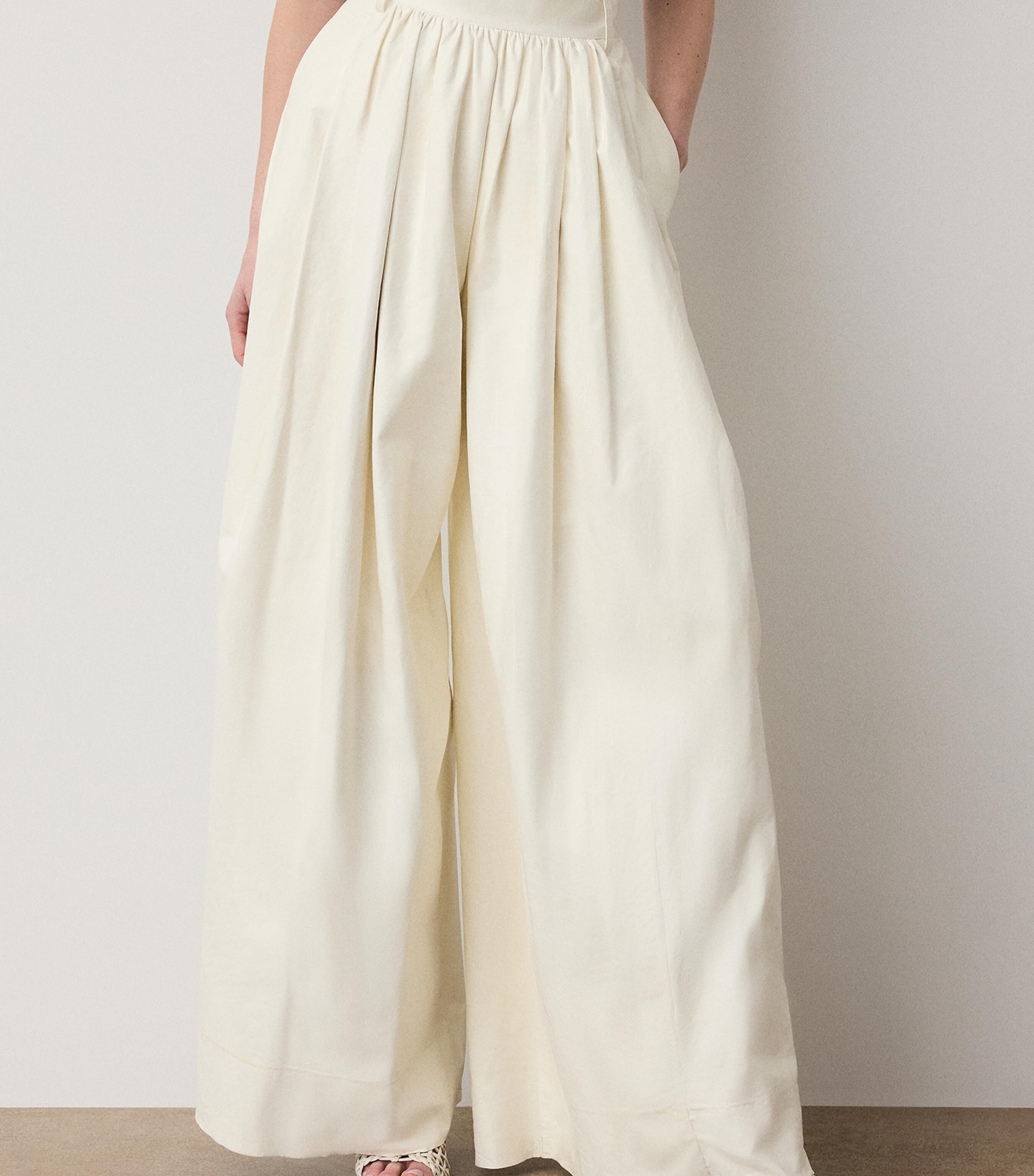Ralph Lauren Collection Womens Leather Vanessa Wide-Leg Trousers Cream Image 3