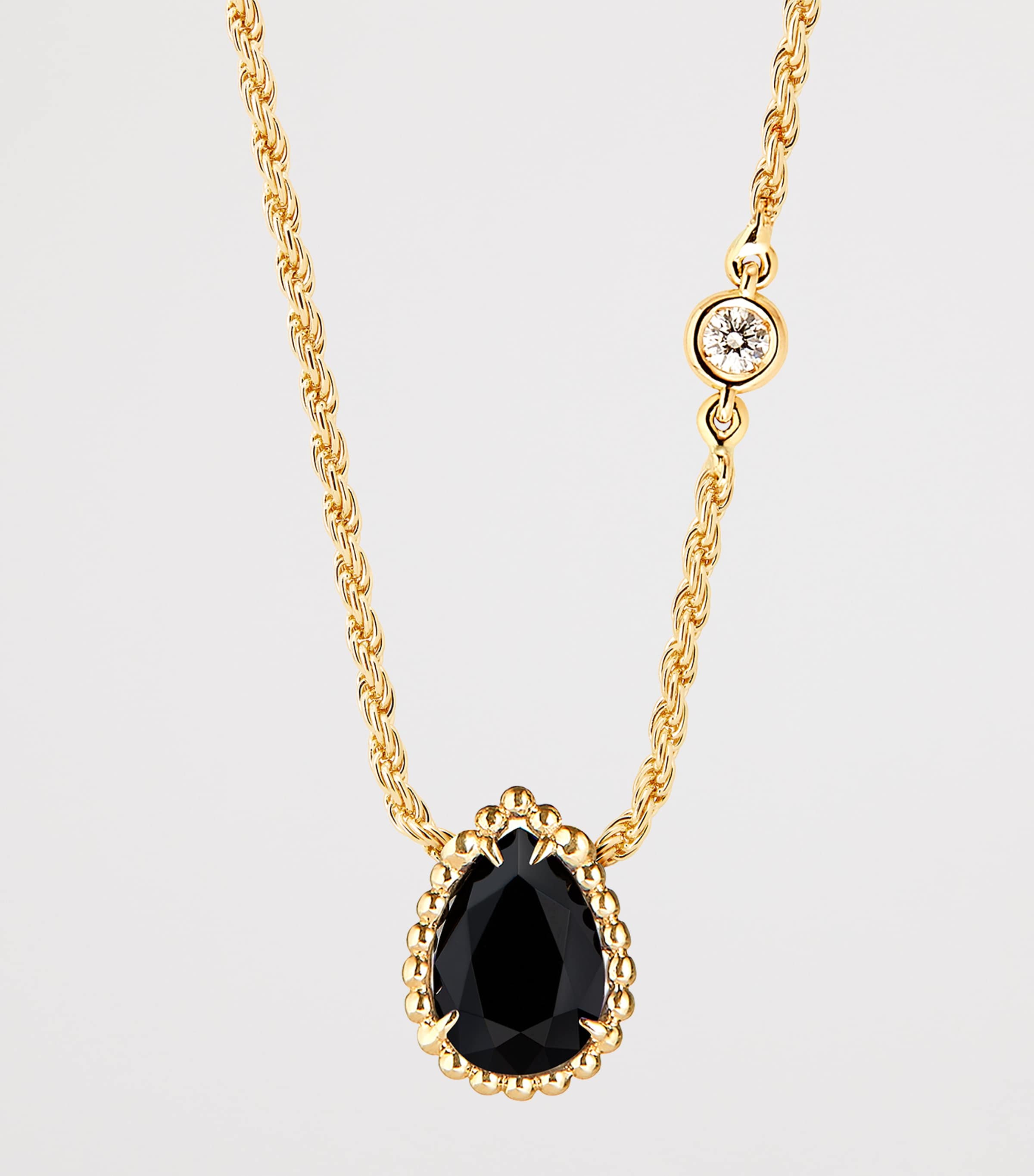 Boucheron Yellow Gold, Diamond and Onyx Serpent Bohème Pendant Necklace Yellow Gold Image 3