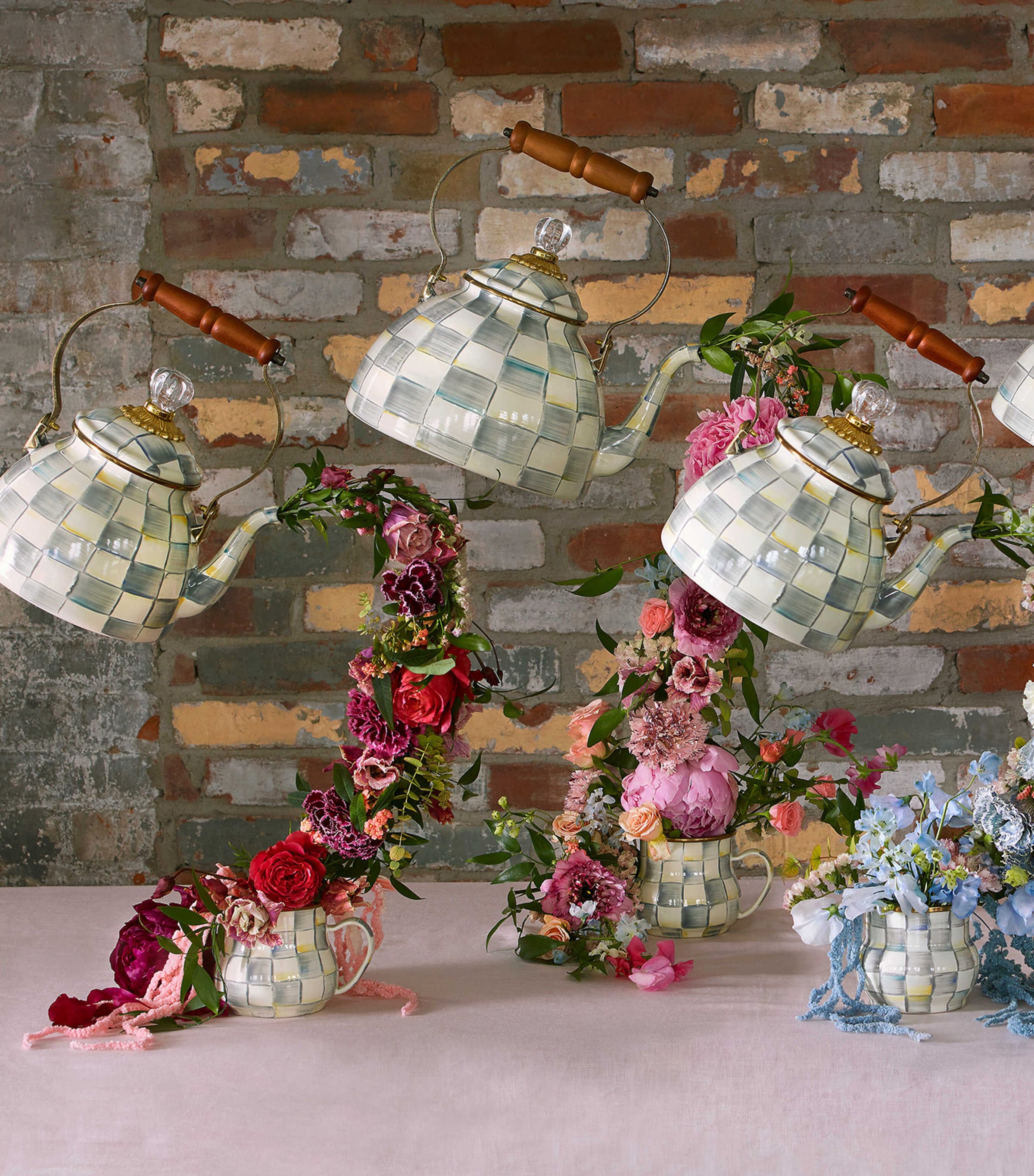 Sterling Check 3-Quart Tea Kettle SILVER Image 2