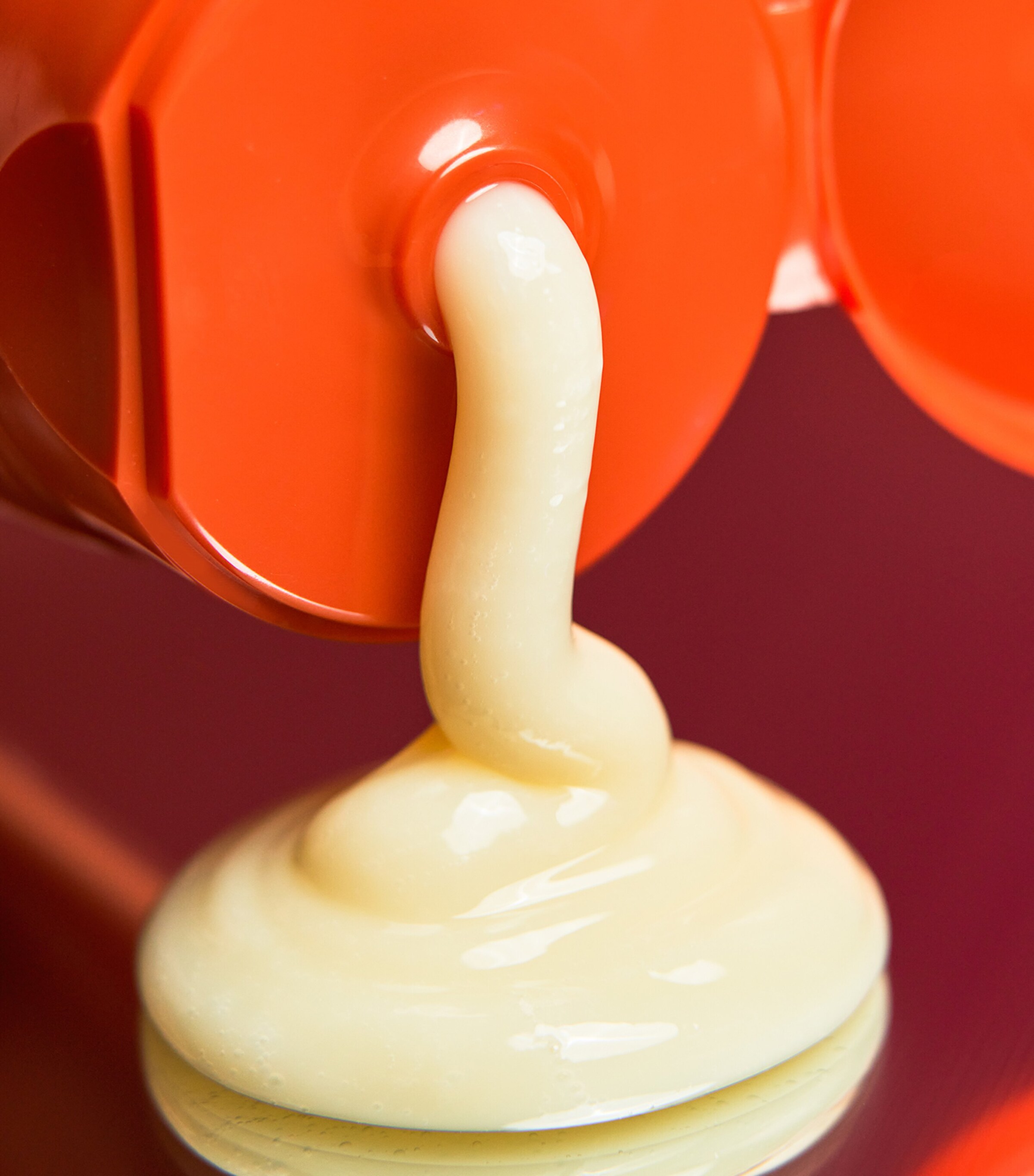 Vitamin C Lactic Creamy Cleansing Oil (177ml) NO COLOUR Image 4