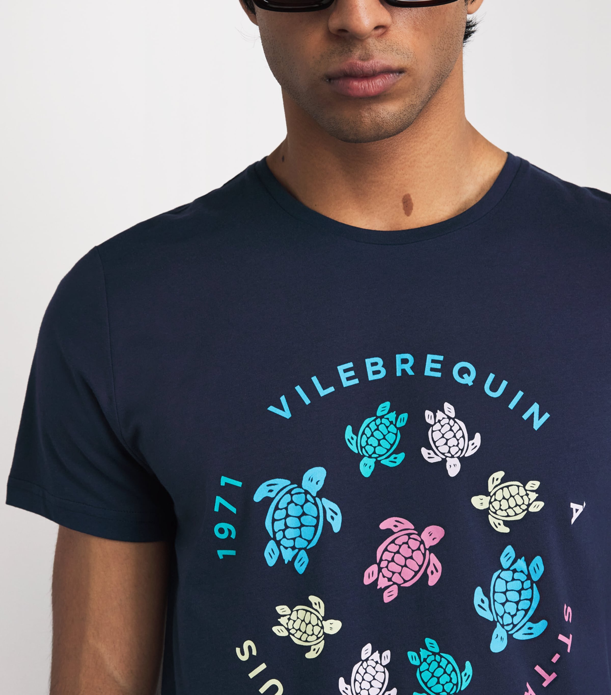 Vilebrequin Mens Cotton Logo Turtle T-Shirt Bleu Marine Image 3