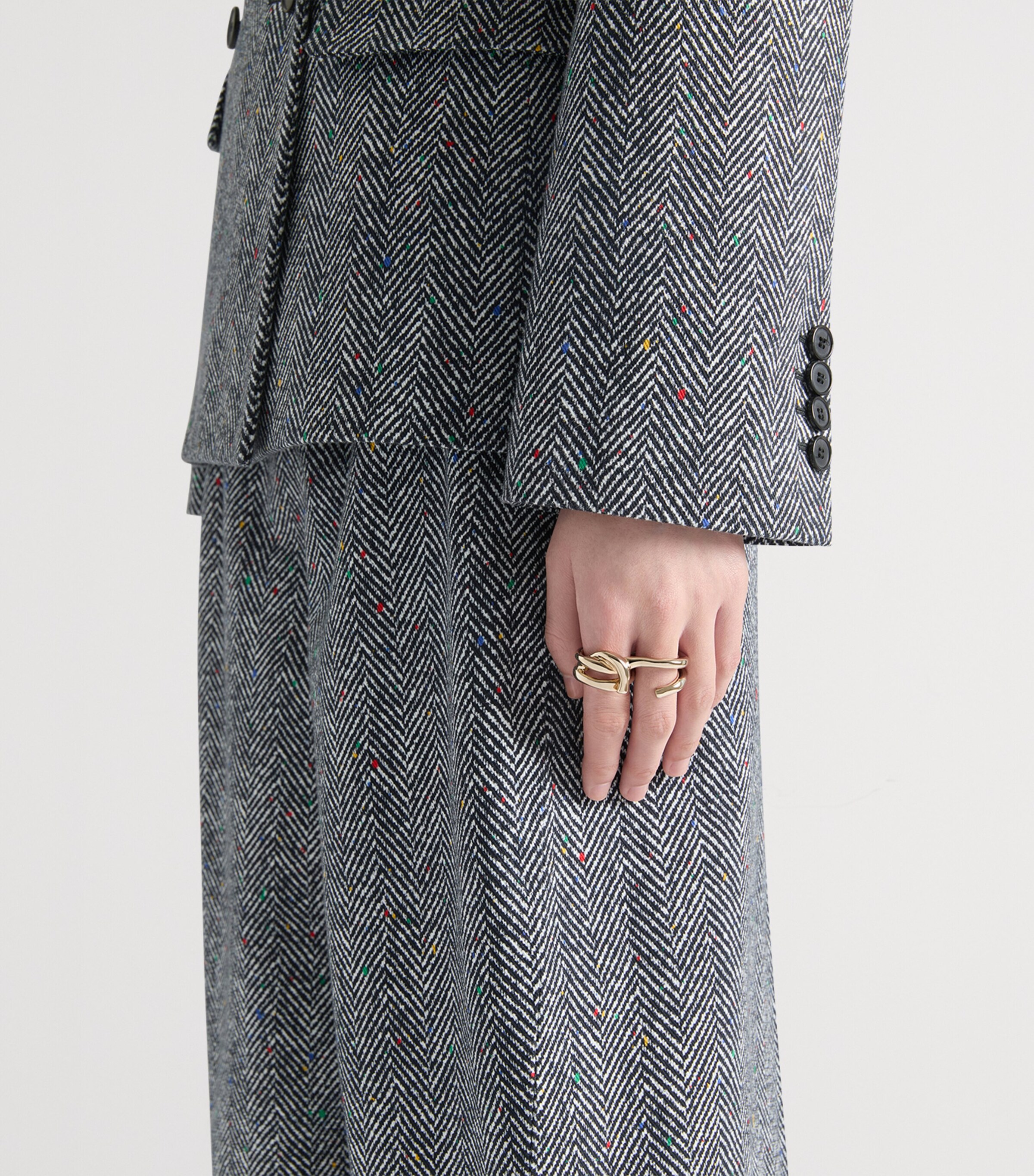 Chain Link Ring PALE GOLDEN Image 2