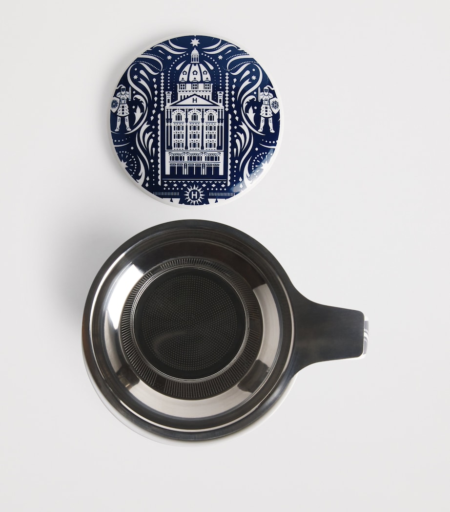 Bone China Knights of Brompton Mug and Tea Strainer BLUE Image 3