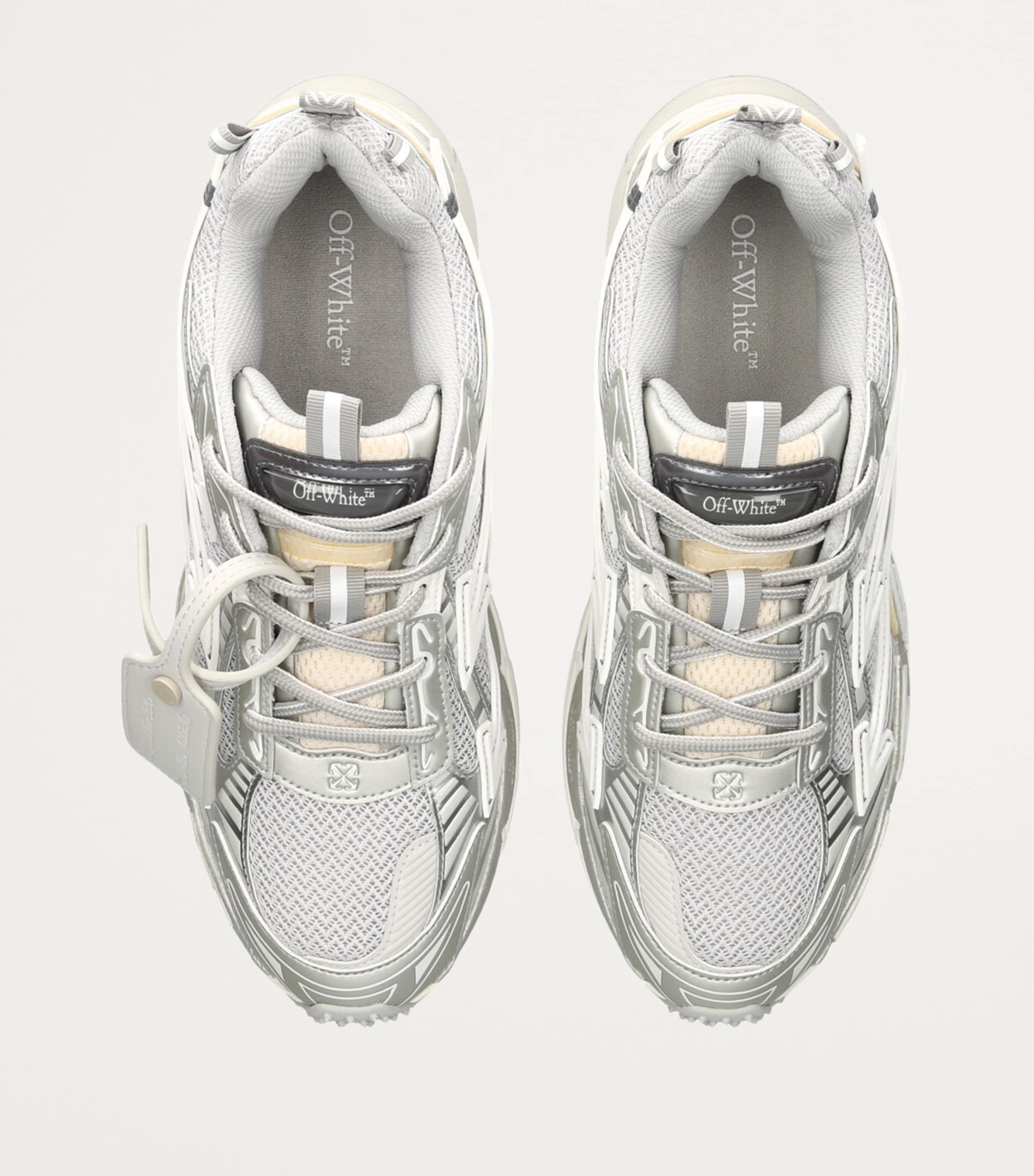 Be Right Back Sneakers SILVER Image 4