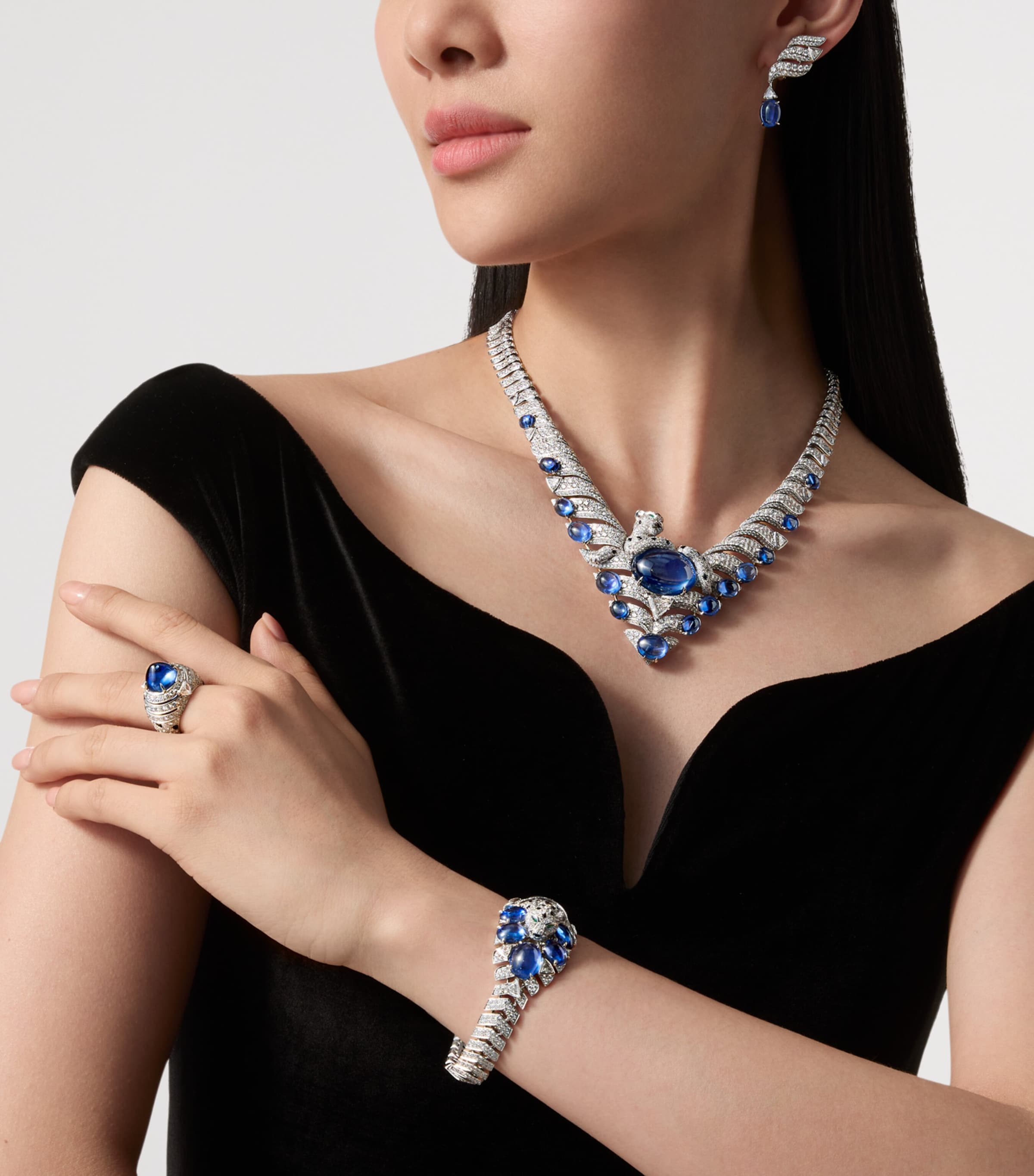 Cartier White Gold, Diamond and Sapphire Panthère Kentia Necklace | Harrods ME