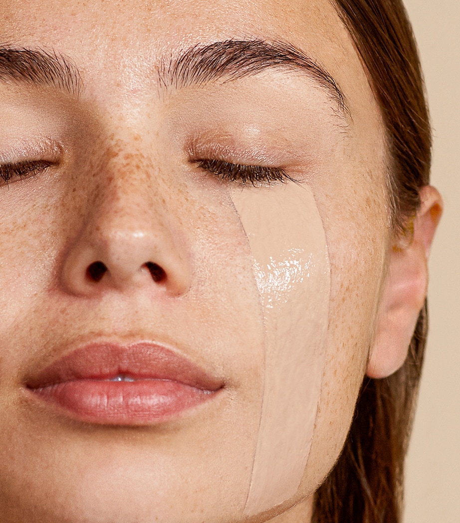 Tint & Protect Skin Perfecting SPF 30 Tinted Moisturiser NO COLOUR Image 3